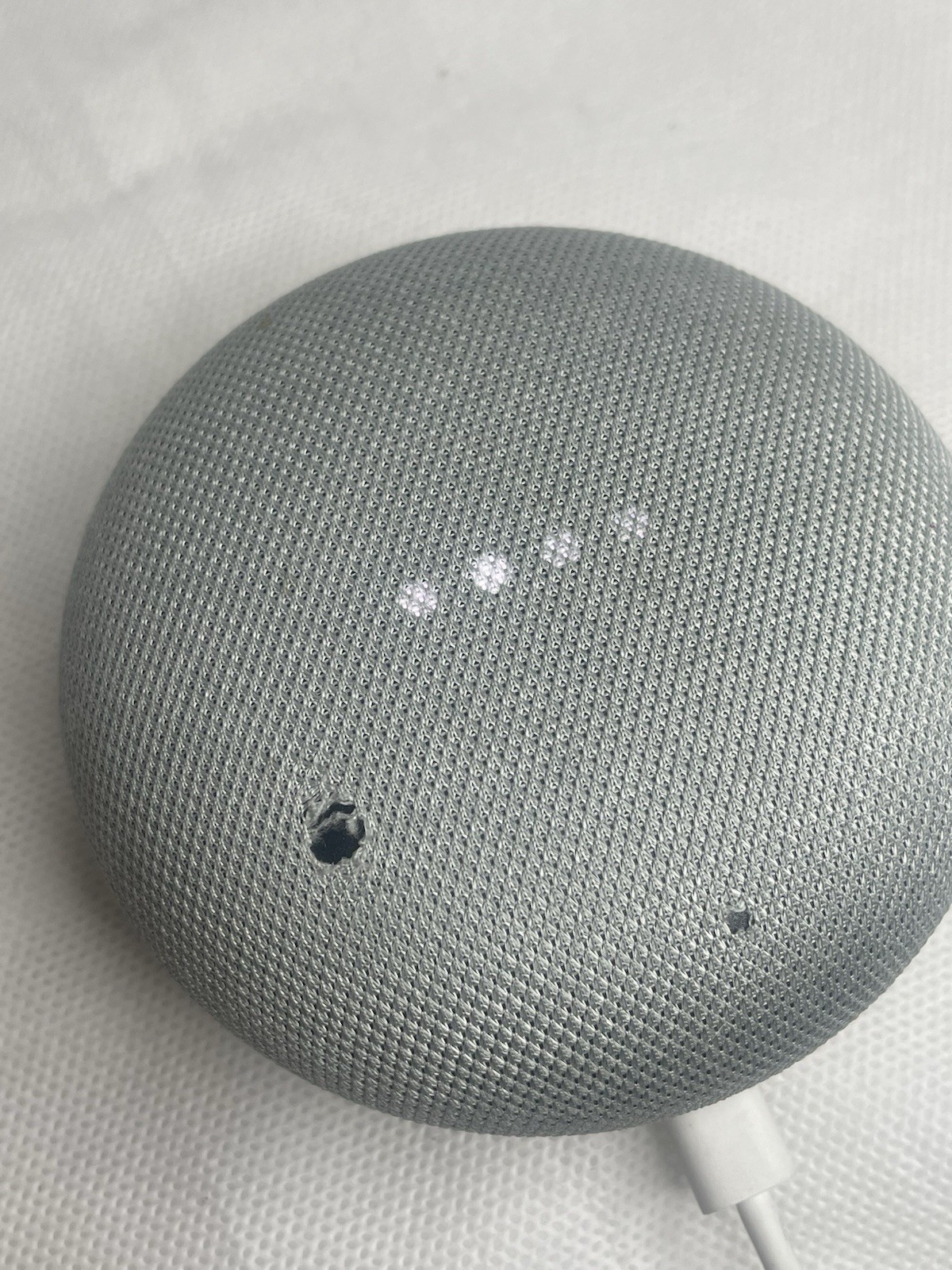 Google Home Mini H0A Wireless Bluetooth Assistant Smart Speaker Original Tested