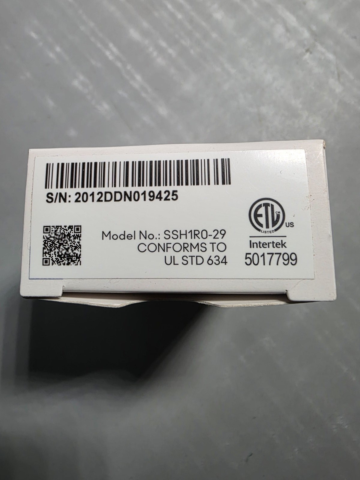 New BLUE By ADT Wireless Door & Window Sensor Model# SSH1R0-29