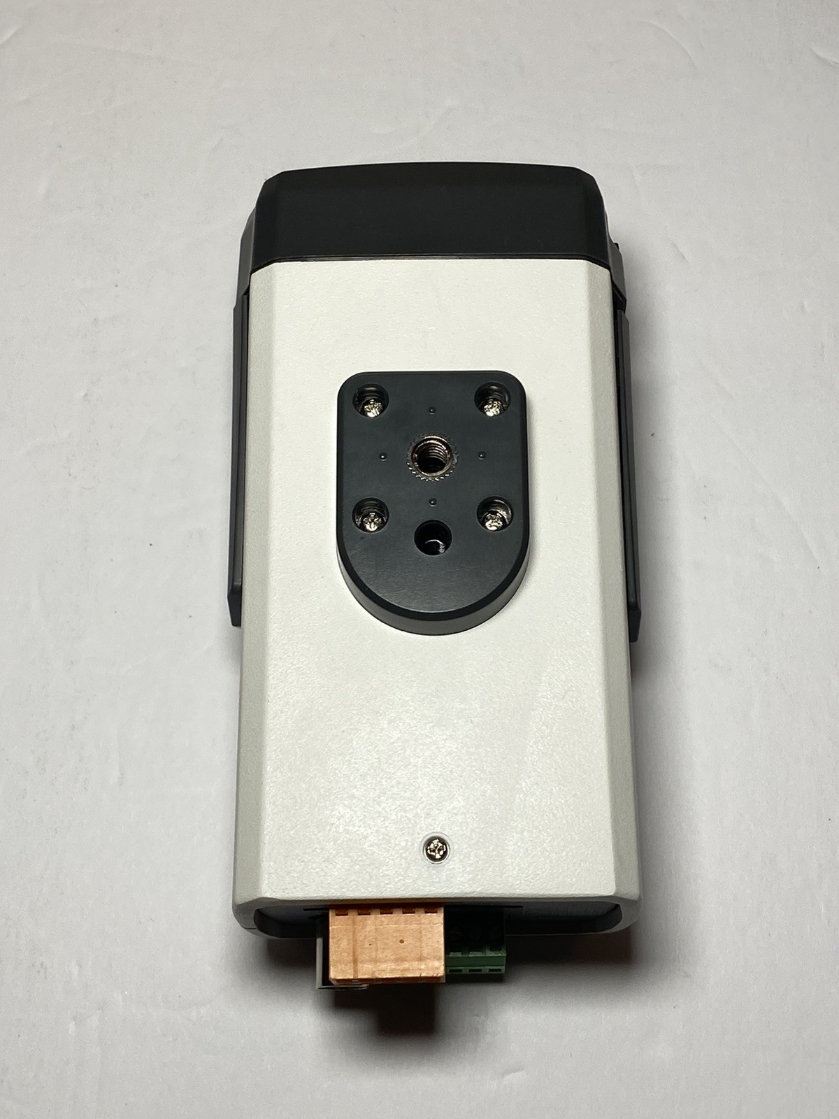 Infinova Network Camera V1035T1 PoE/12v 4.5w