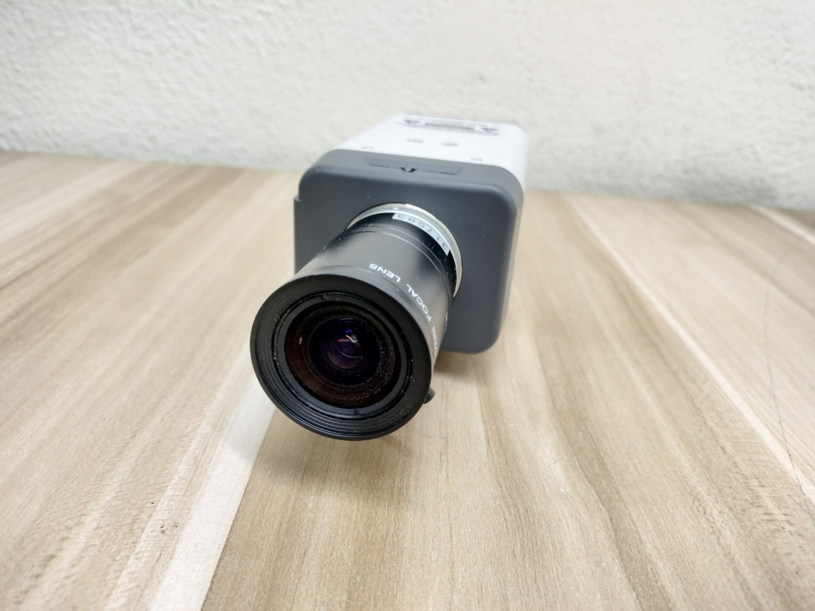 1MP D/N BOX network camera (A101B-N)