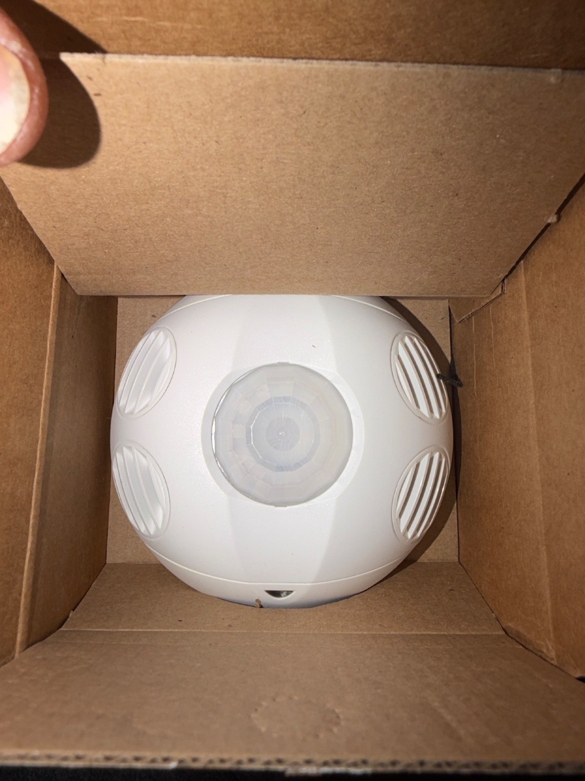 Leviton OSC20-MAW MultiTech Ceiling Mount Sensor 360 Degree 2000 Sq. Ft. White