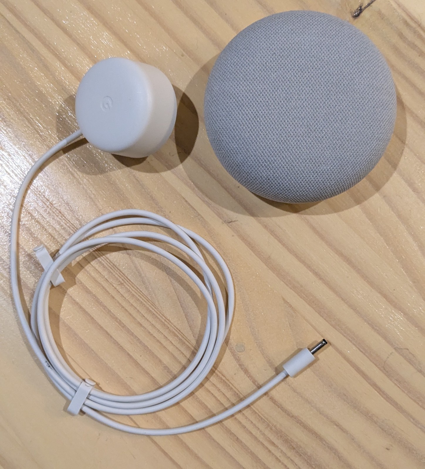 Google Nest Audio Smart Speaker Chalk White with Google Assistant