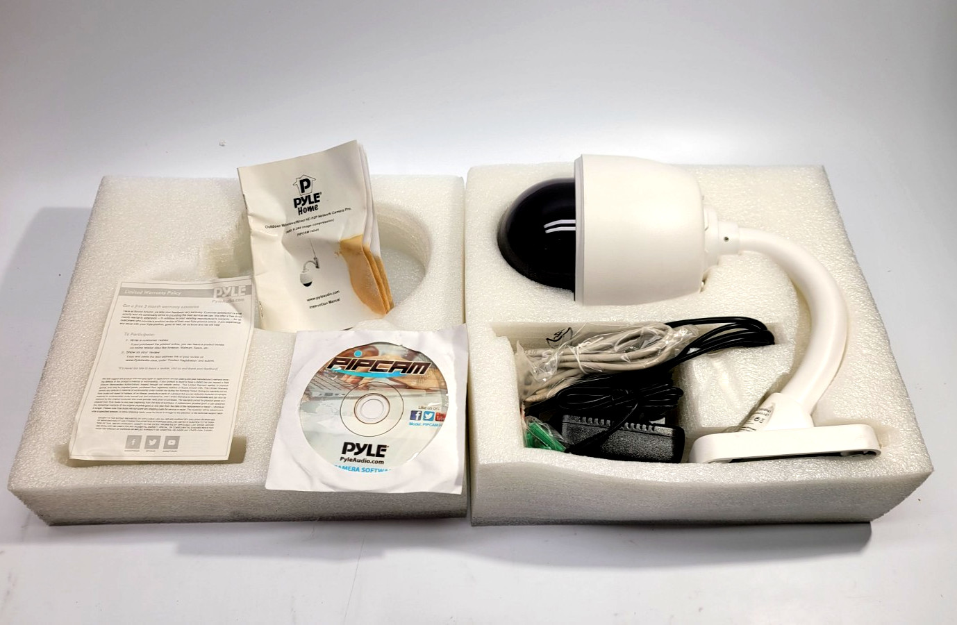 New Open-Box Pyle PIPCAMHD45 960p HD Outdoor WiFi IP Security Camera PTZ 4x Zoom