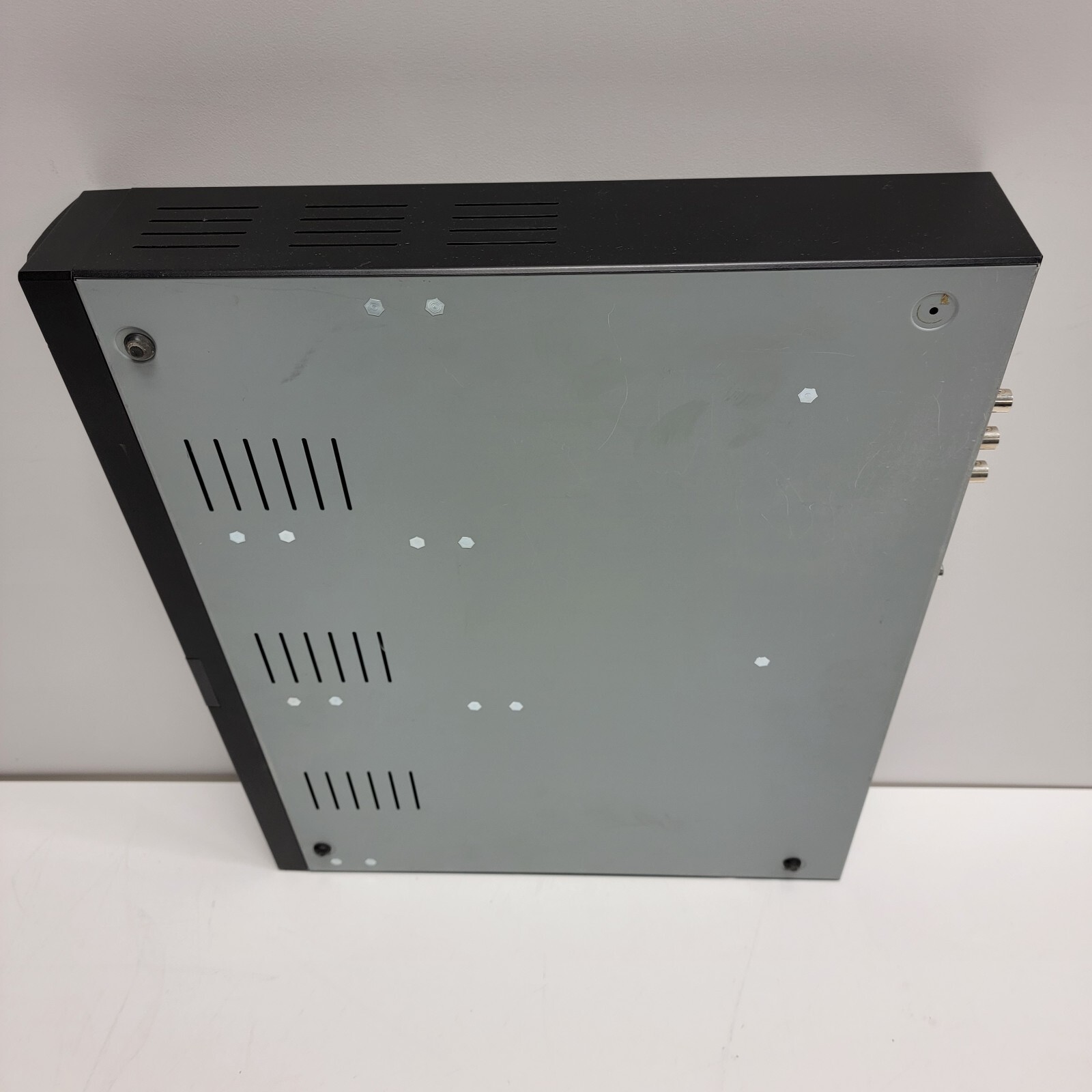 UNTESTED ARC-19244D Digital Video Recorder H.264 VGA BNC LAN USB AUDIO – NO PS