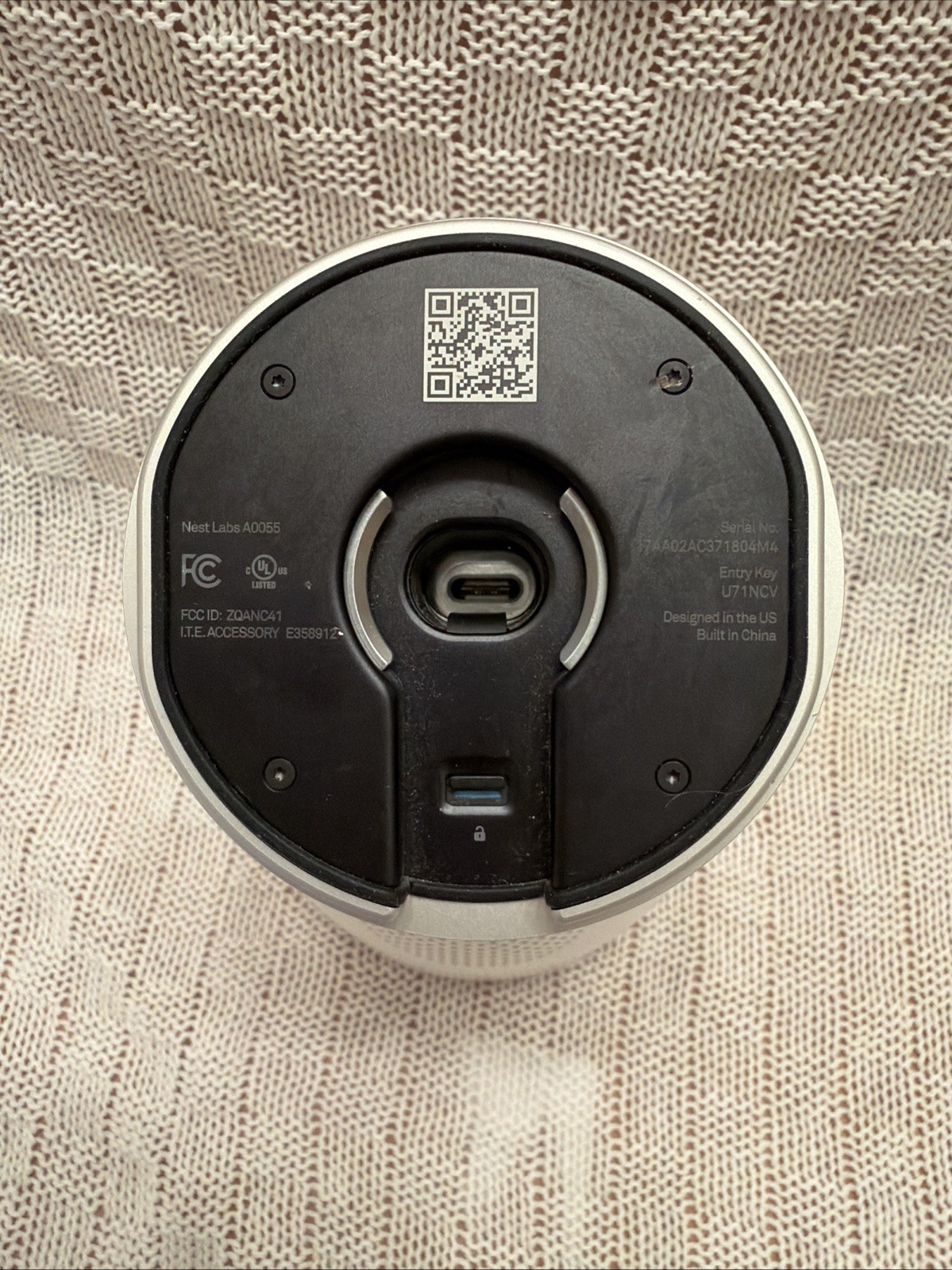 Google Nest Labs Cam IQ Outdoor Security Camera A0055 and Cable PARTS ONLY AS IS