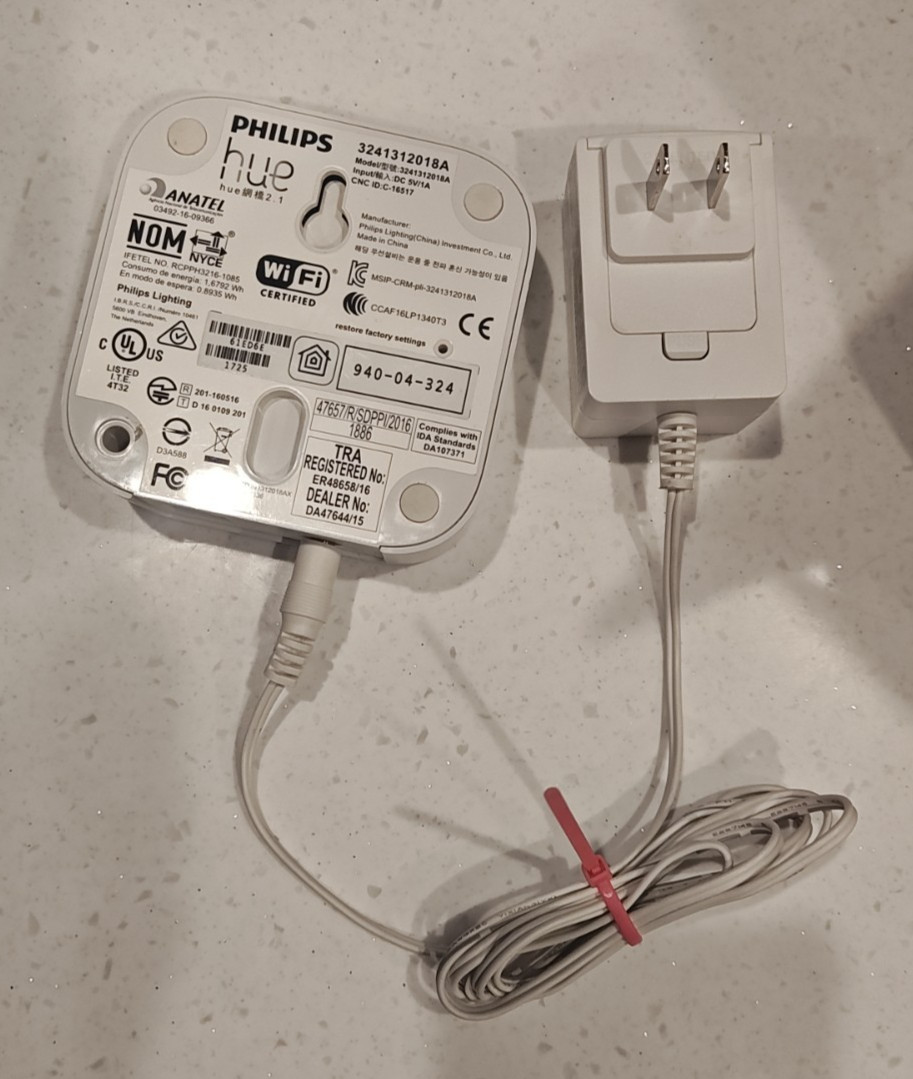 Philips Hue Bridge (3rd Generation) Lighting Controller Hub – White