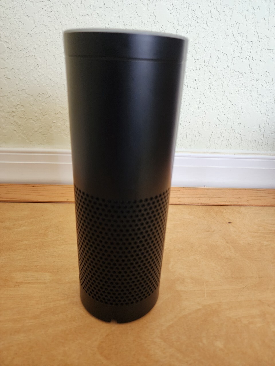 Amazon Echo GEN 1 BLACK Alexa Smart Speaker SK705DI w/ Adapter