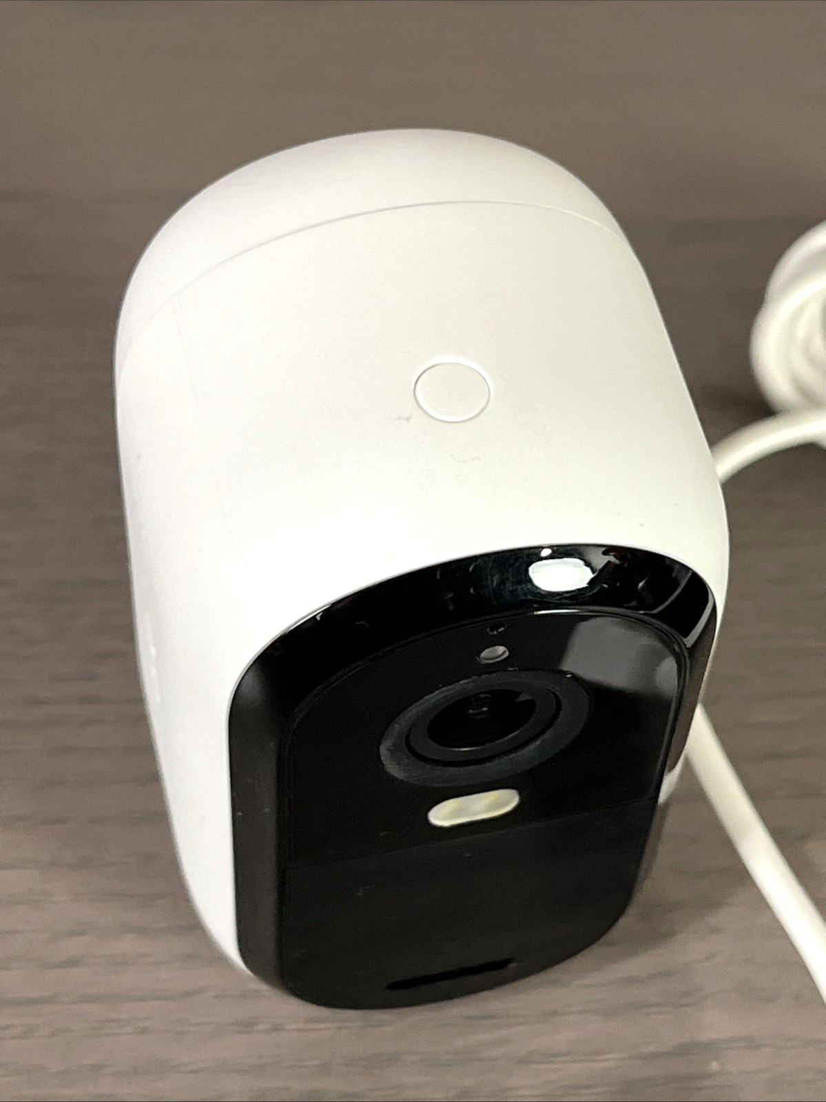 Arlo Essentials Add On 2K SecurityCamera, VMC3050, w/Solar Panel VMA6600