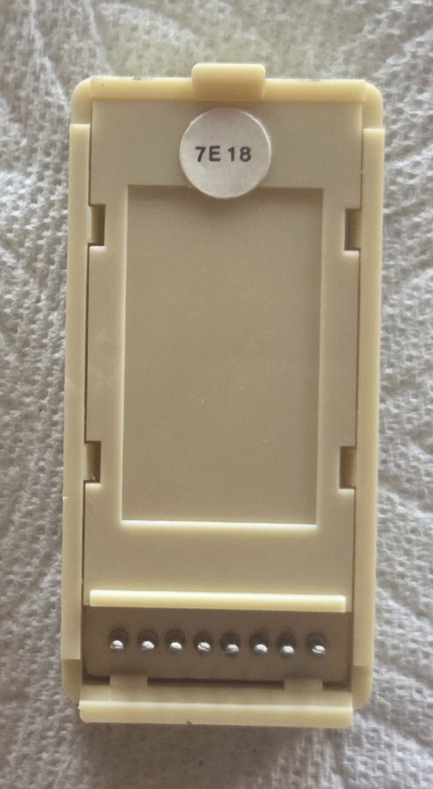 Leviton 16450-4 Intellisense Decora DHC Home Control Uni-Base 4 Button Keypad