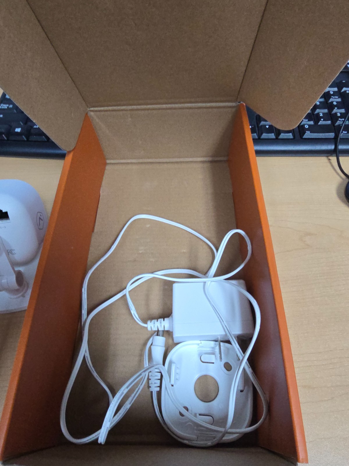 Alarm.com Wi-Fi Indoor Camera ADC-V523X used