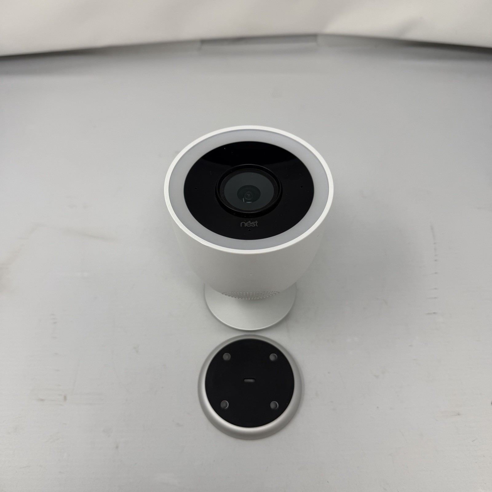 Google Nest Cam IQ Outdoor Security Surveillance Cam NC4100US Nest App w/ Mount