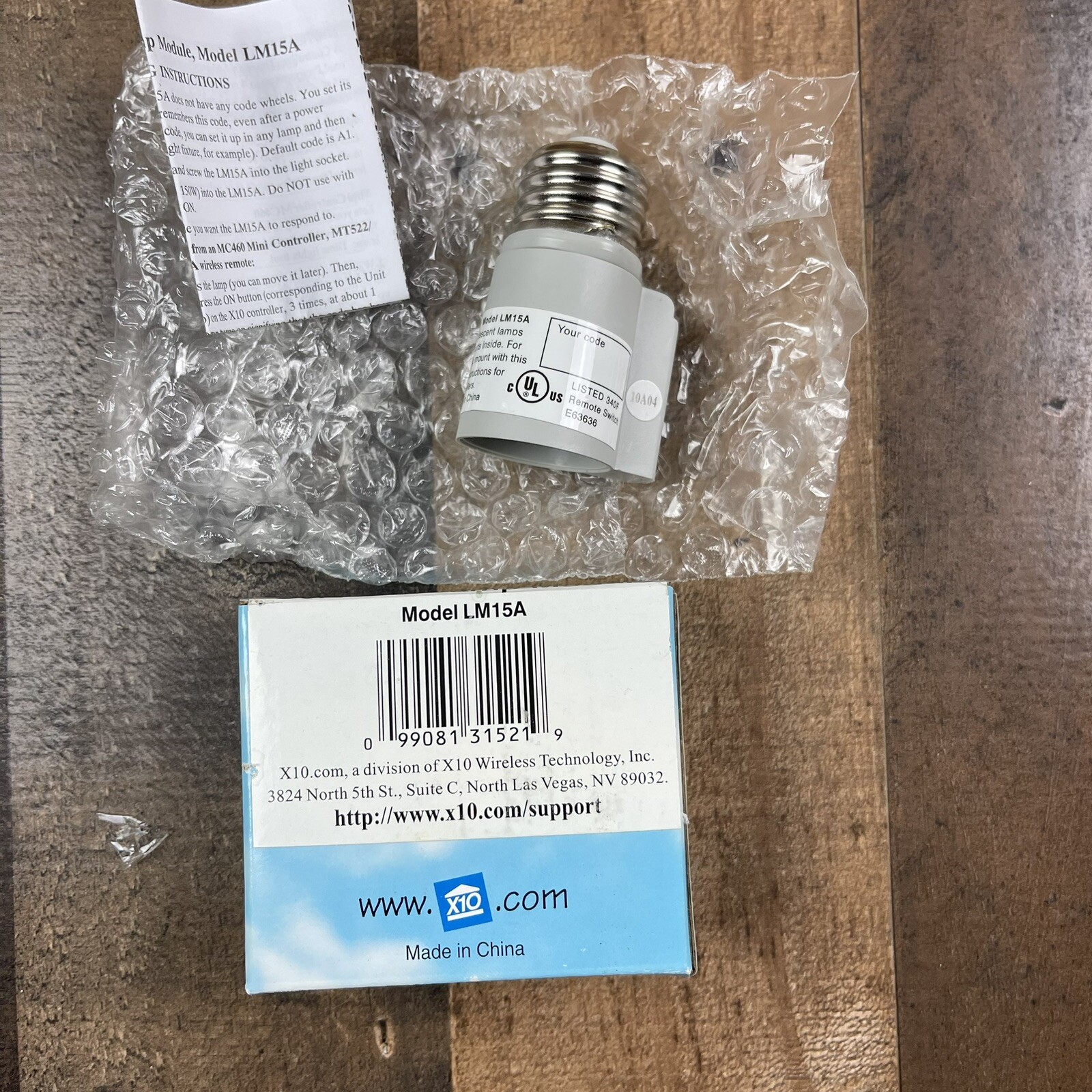 X10 Socket-Rocket Screw-in Lamp Module LM15A