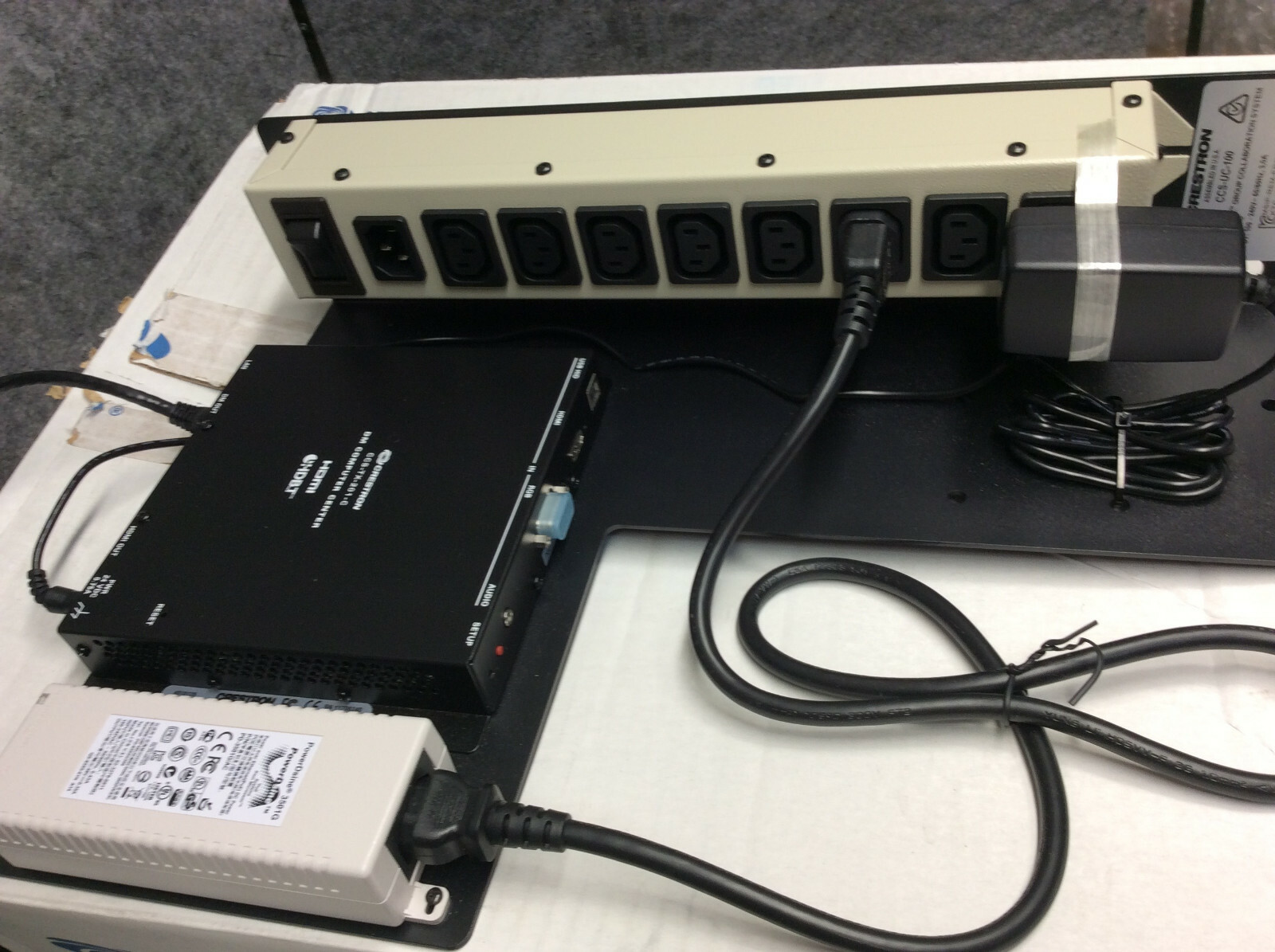 Crestron CCSA-BRKT-100-0-ASSY HD Collaboration System