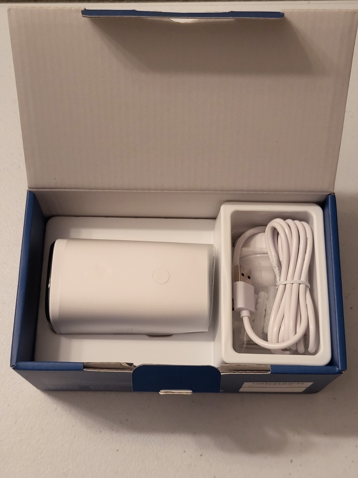 EufyCam Solo Pro T8131X Wireless IP Security Camera White Indoor Outdoor Wi-Fi