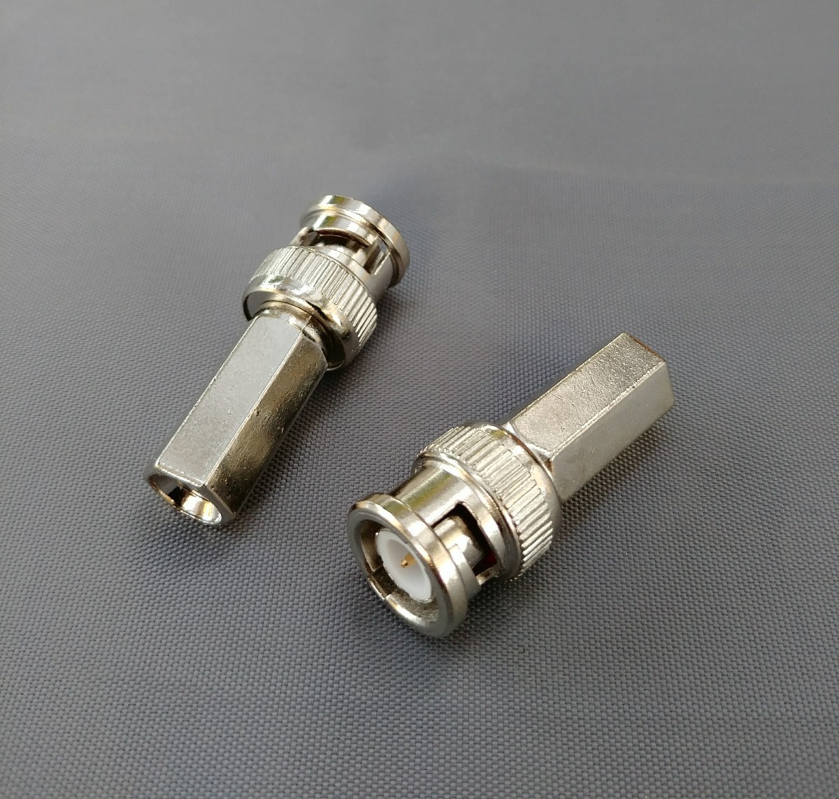(2 PCS) BNC Twist On Male RG59 RG62 Connectors – USA Seller