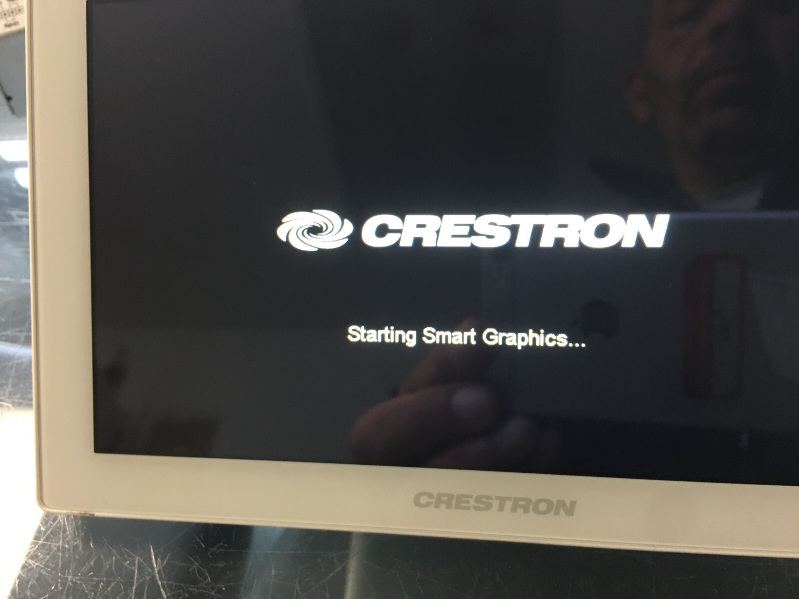 Crestron TSW-750-W-S Touchscreen Embedded 7″ P/N 6505655 w/wall mount