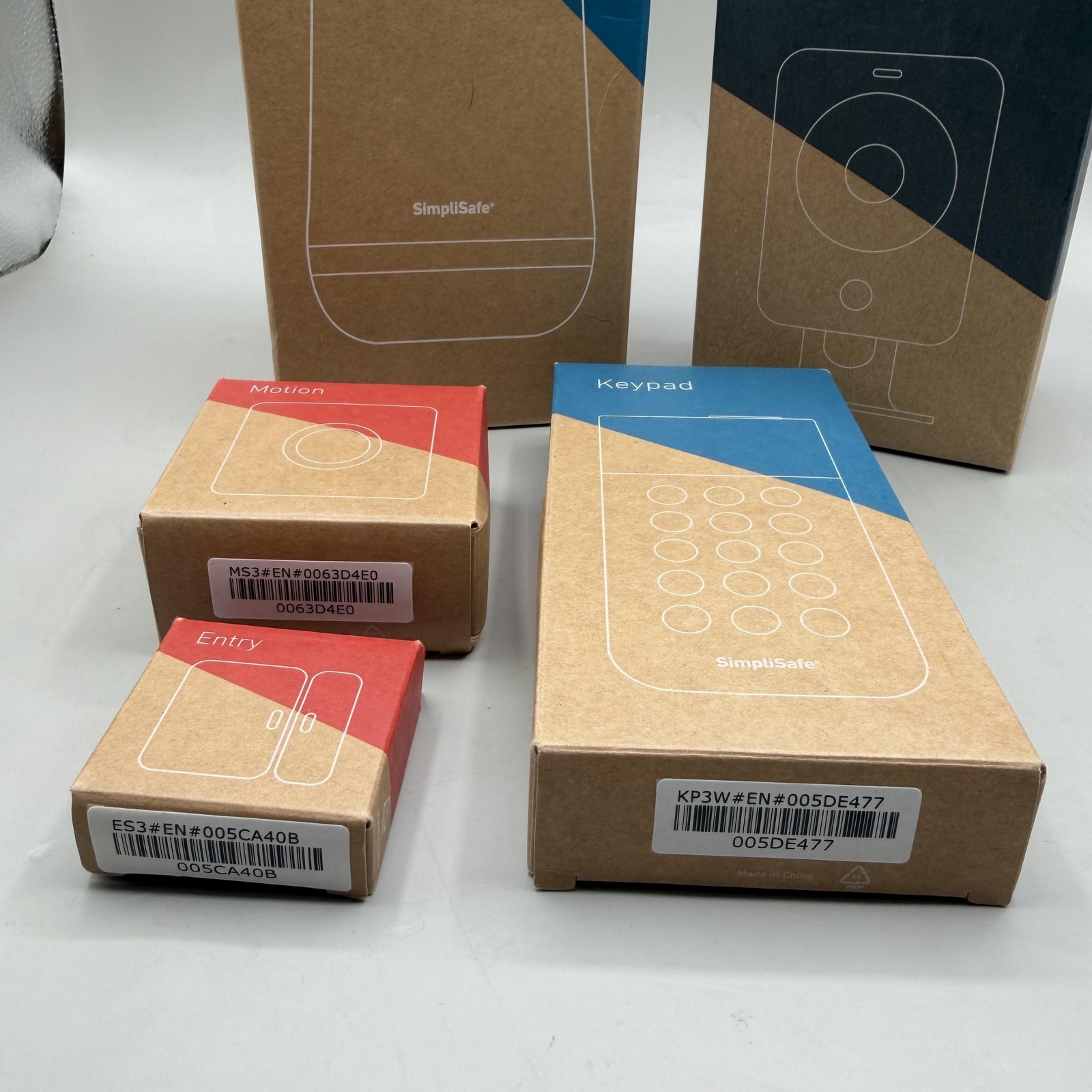 SimpliSafe SimpliCam Indoor Home Security System 5-piece Kit Wi-Fi New In Box