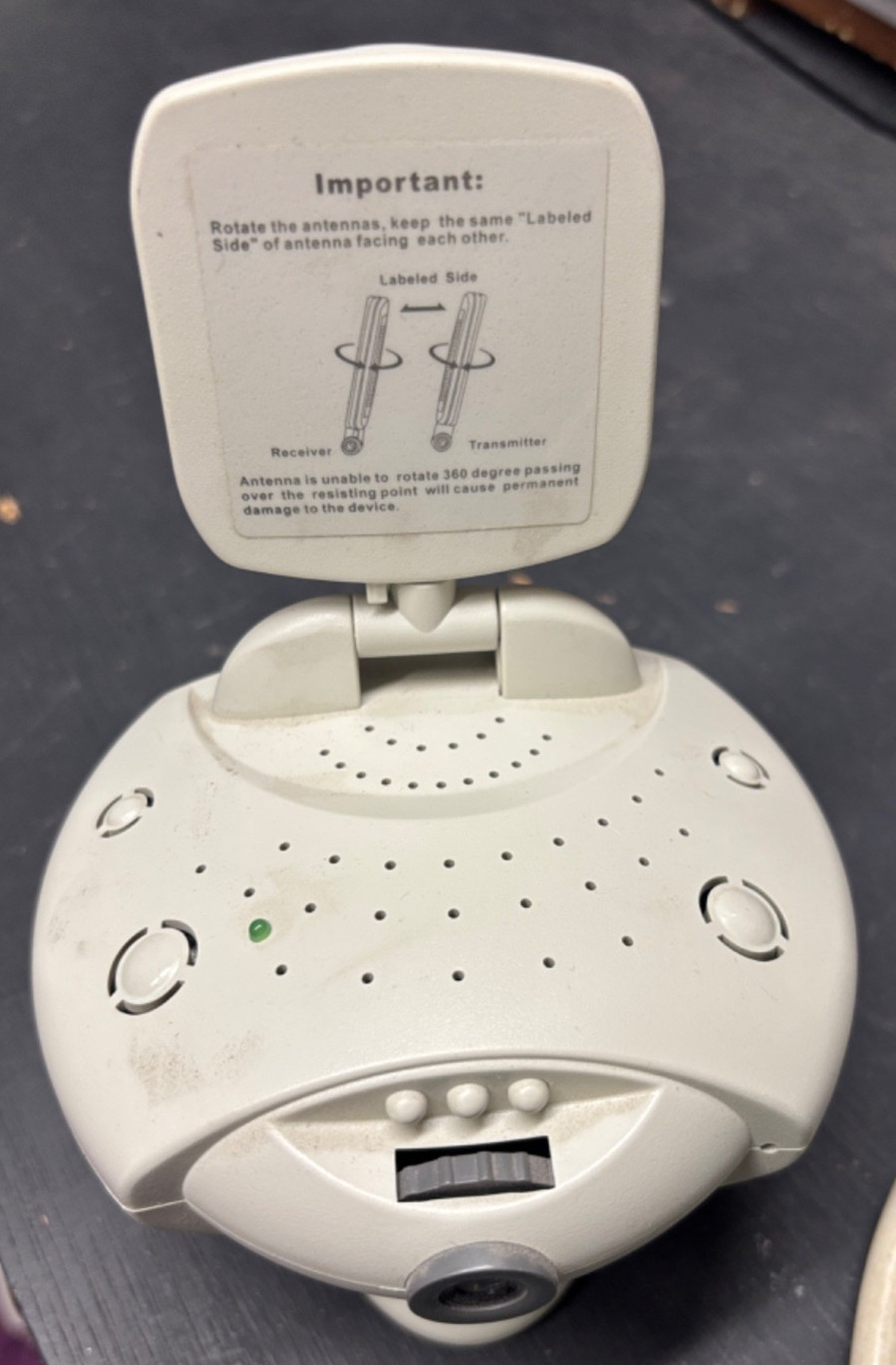Early “Wi-Fi” Video Camera NTSC uses DC 9V 300mA power. Lacks receiver monitor.