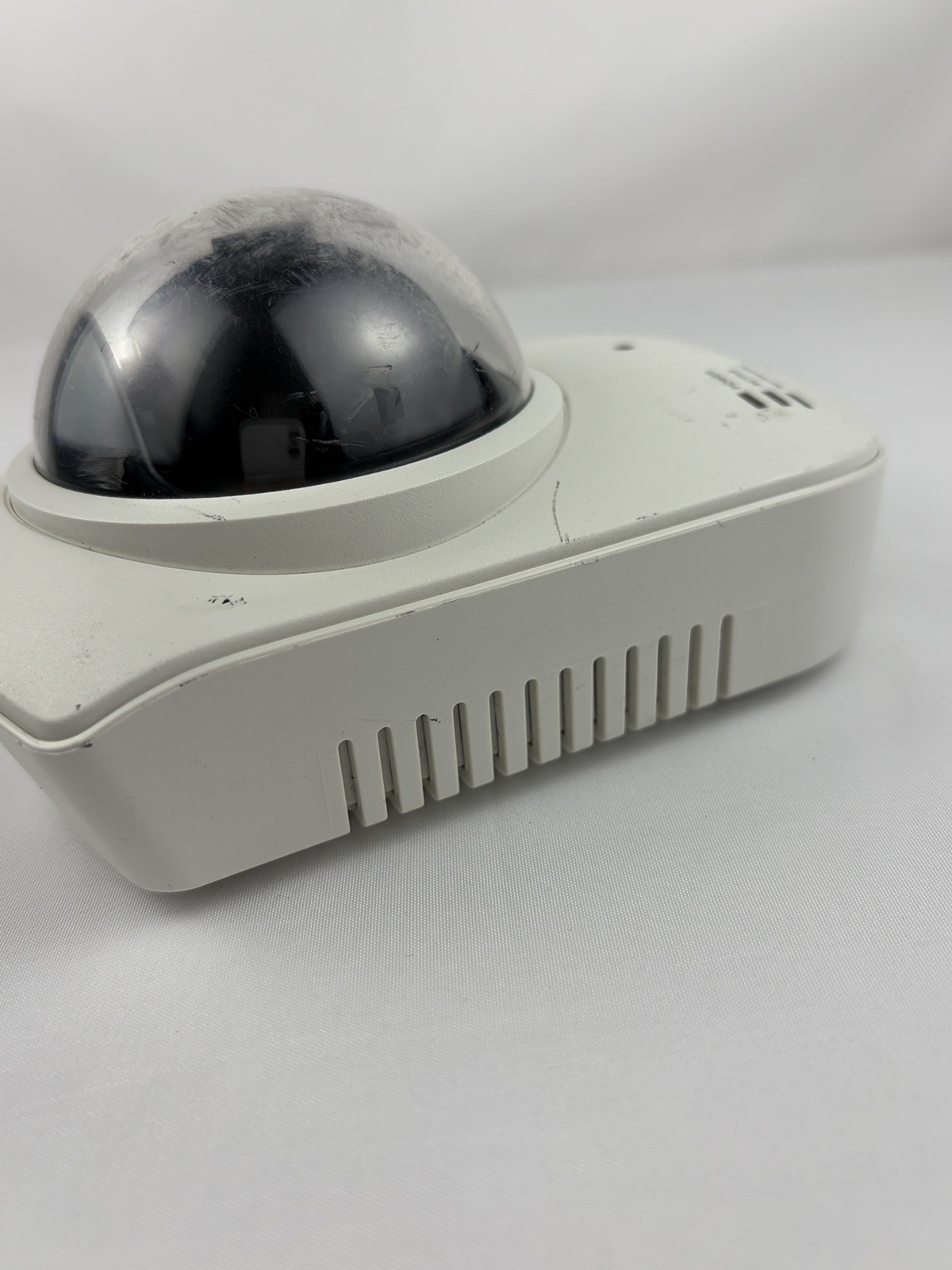 SERCOMM WIRELESS WIRED INDOOR IP SECURITY CAMERA RC8230D – NO CORDS INCLUDED