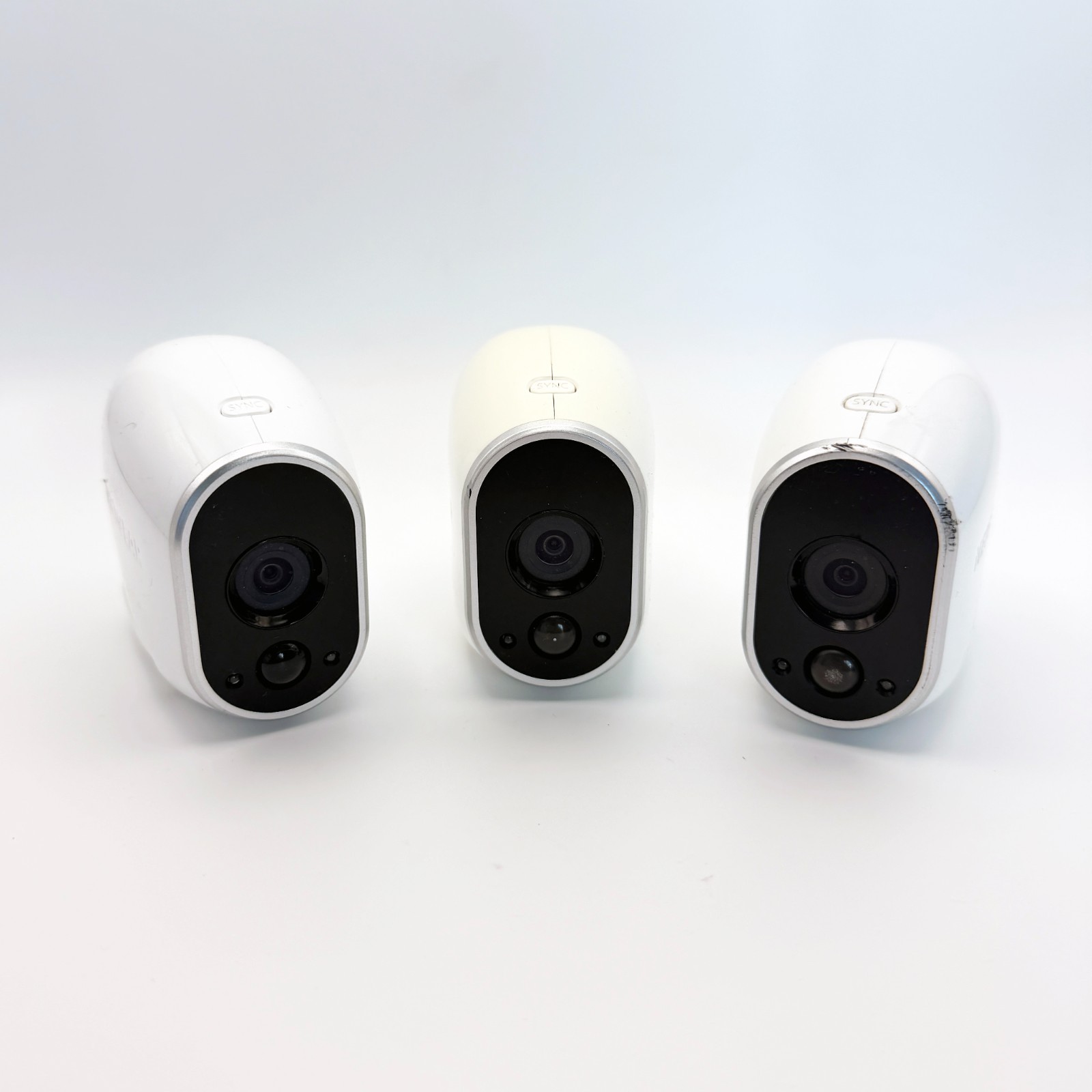 Lot of 3 Netgear Arlo VMC3030 Wireless Security Cameras AS-IS For Parts Only