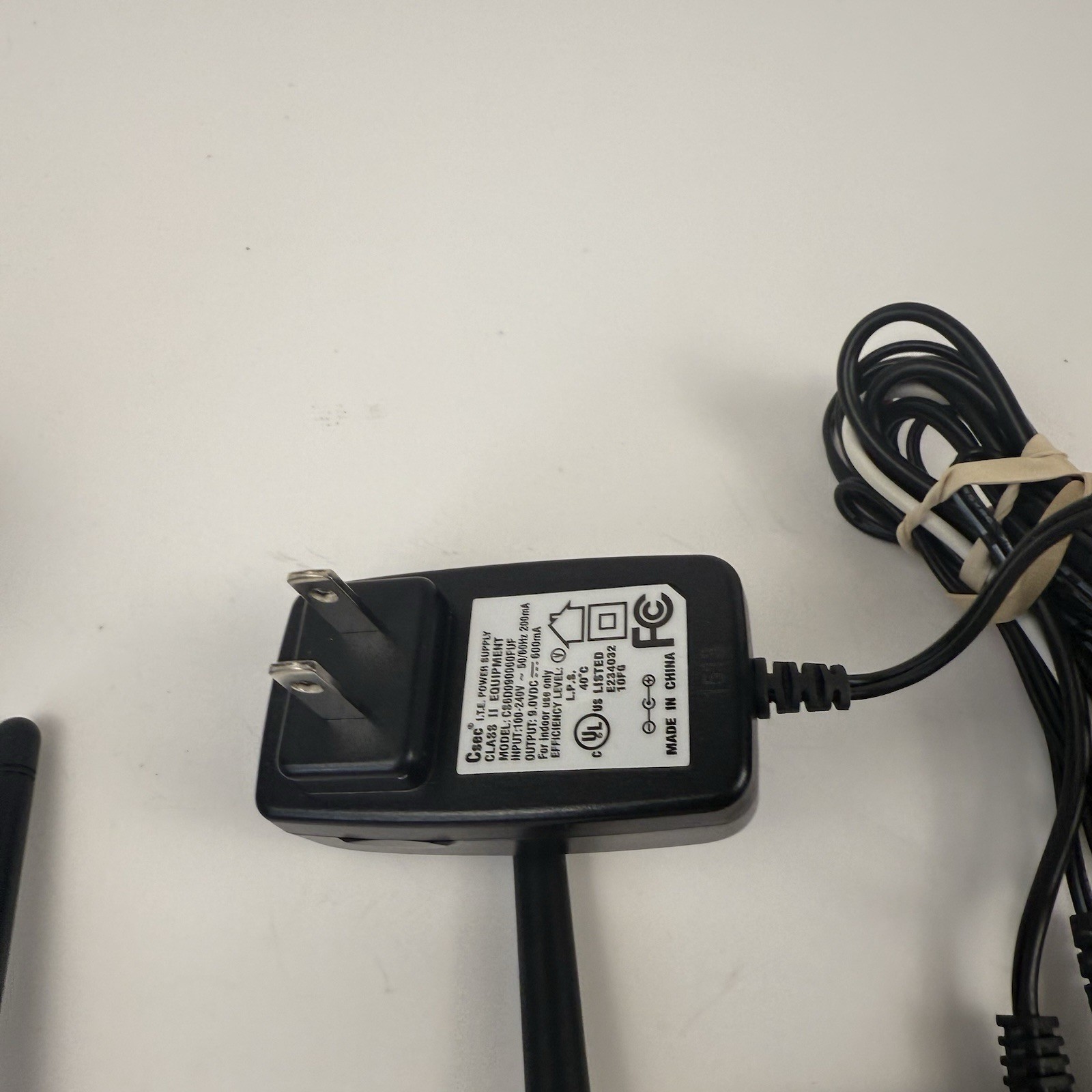Lorex WL2232 Wireless 2 Channel Mpeg4 Receiver, 2 Pieces w/Cables and Adaptors