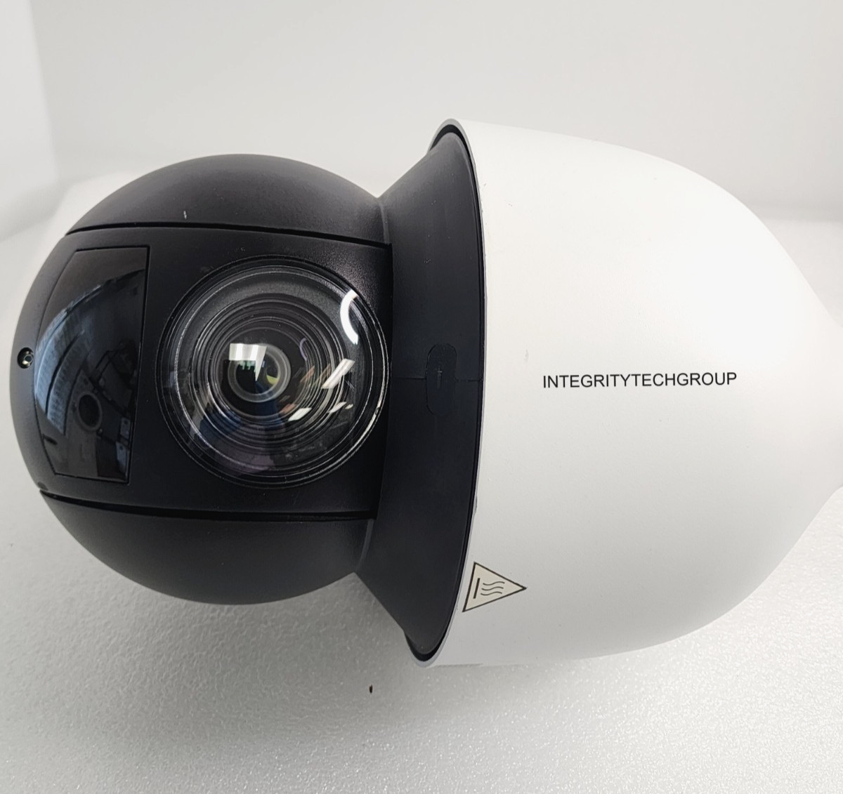 Lorex LNZ81P25 4K Outdoor IP Camera 25x Optical Zoom IK10 Vandal Proof Rating