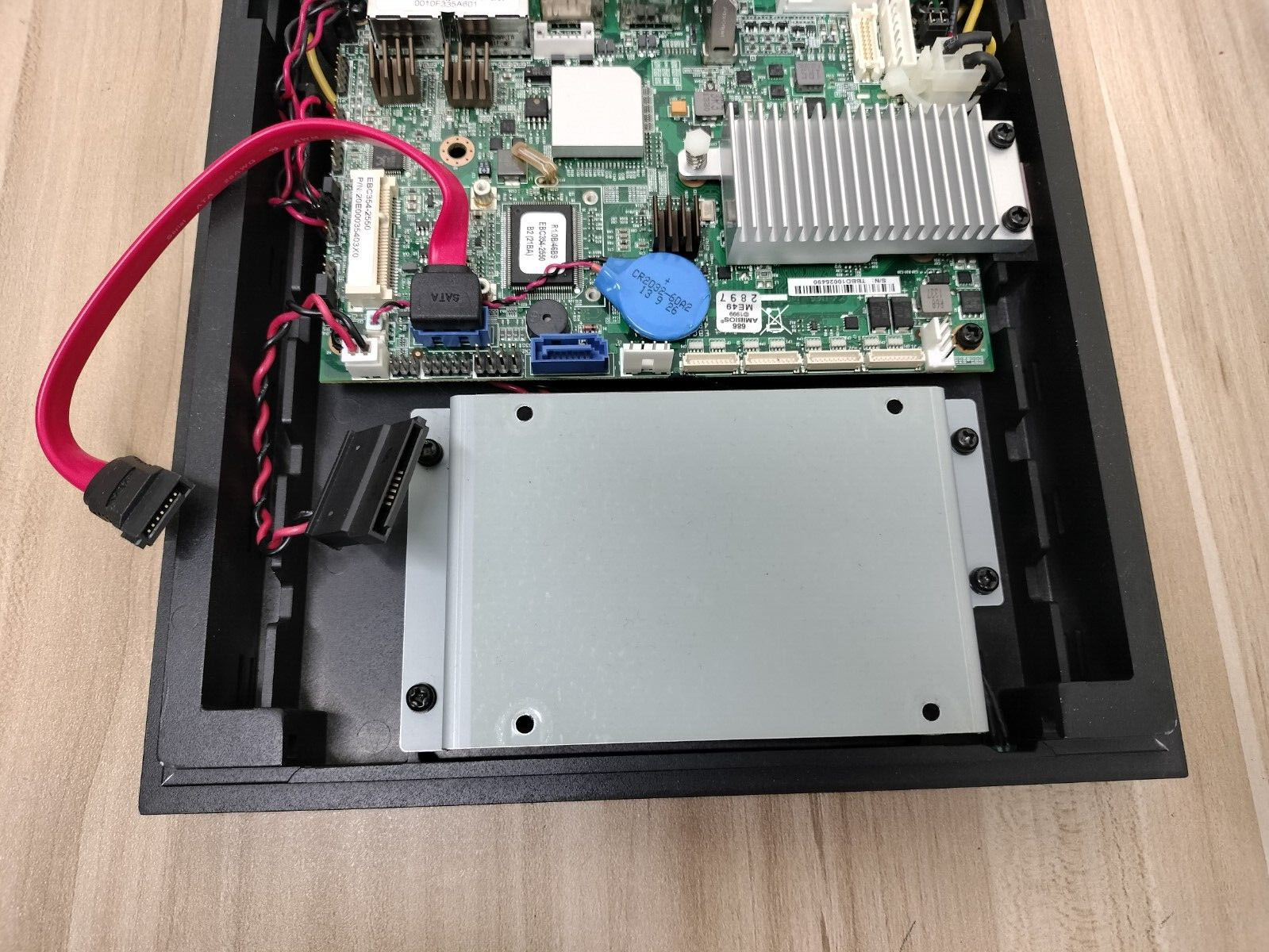 Milestone HUSKY M10 Network Video Recorder *NO HDD*READ DESC*