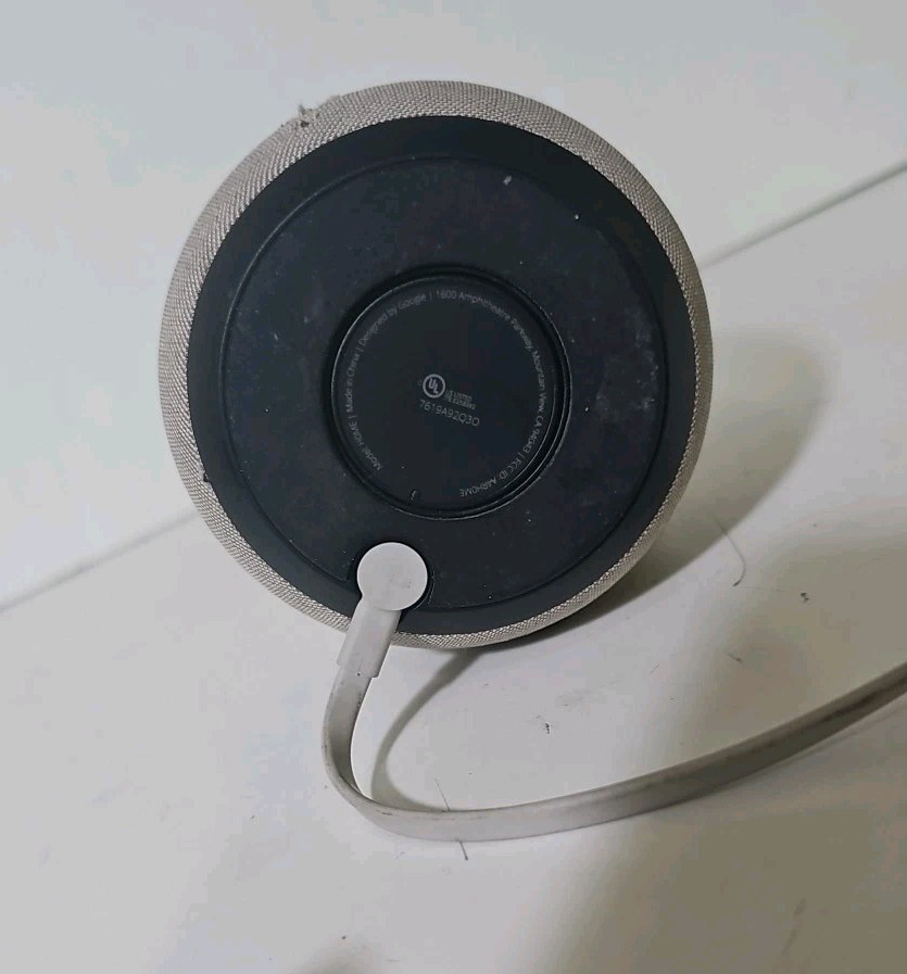 GOOGLE Home Smart Assistant Speaker 1st Generation White Slate. With Power Cord.