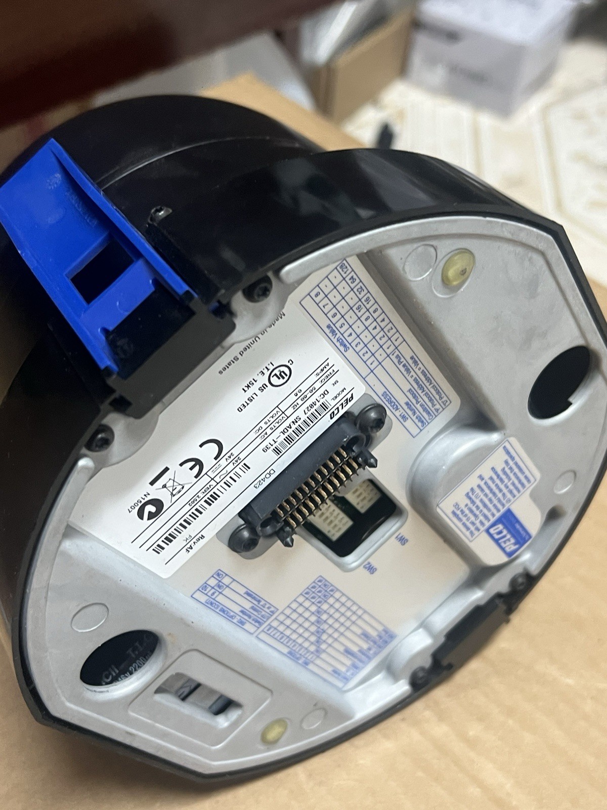 Pelco DD423 Spectra IV Color PTZ Dome Camera – Black