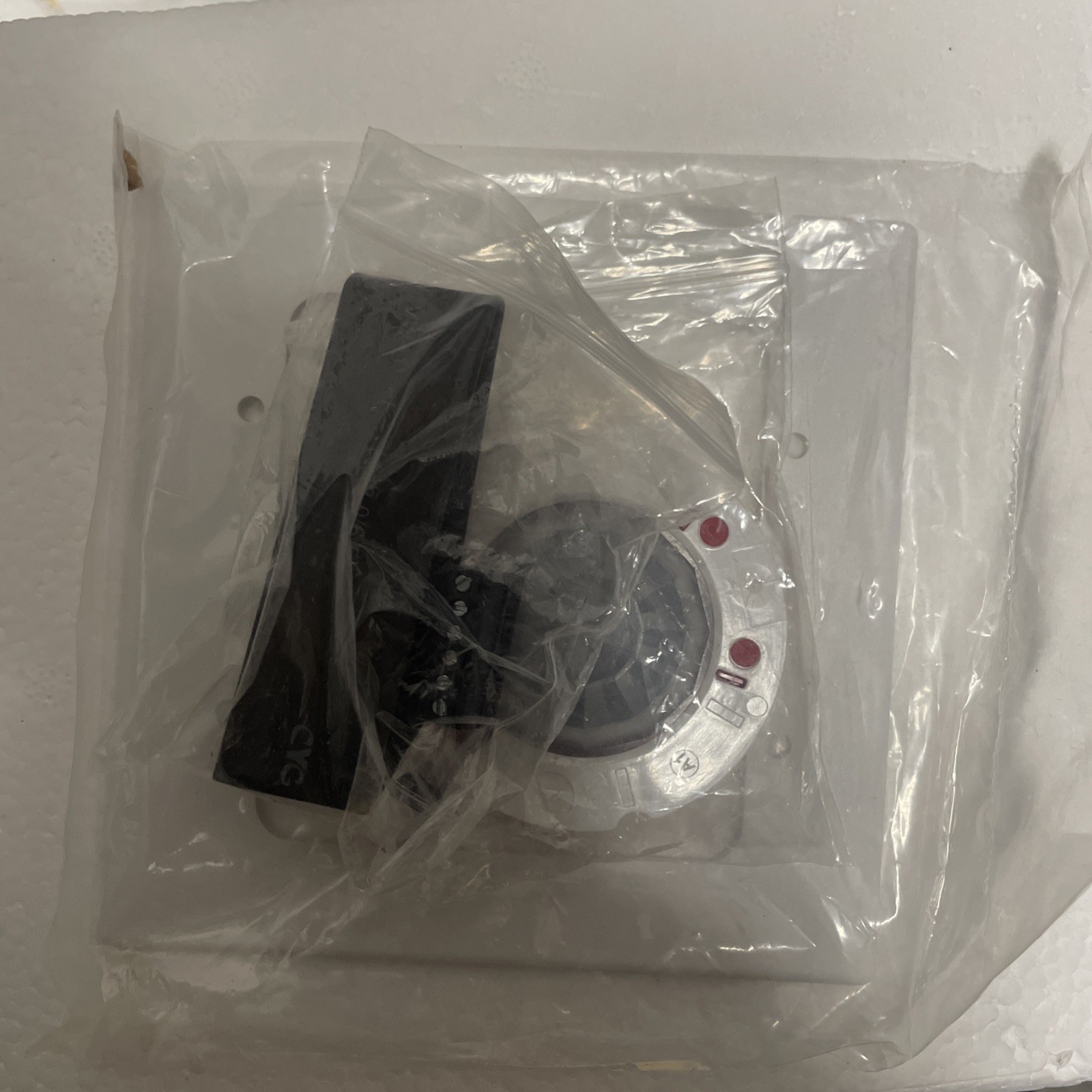 LEV O6C20-MDW WH Room Controller, Multi-Tech, Primary and Secondary Daylighting