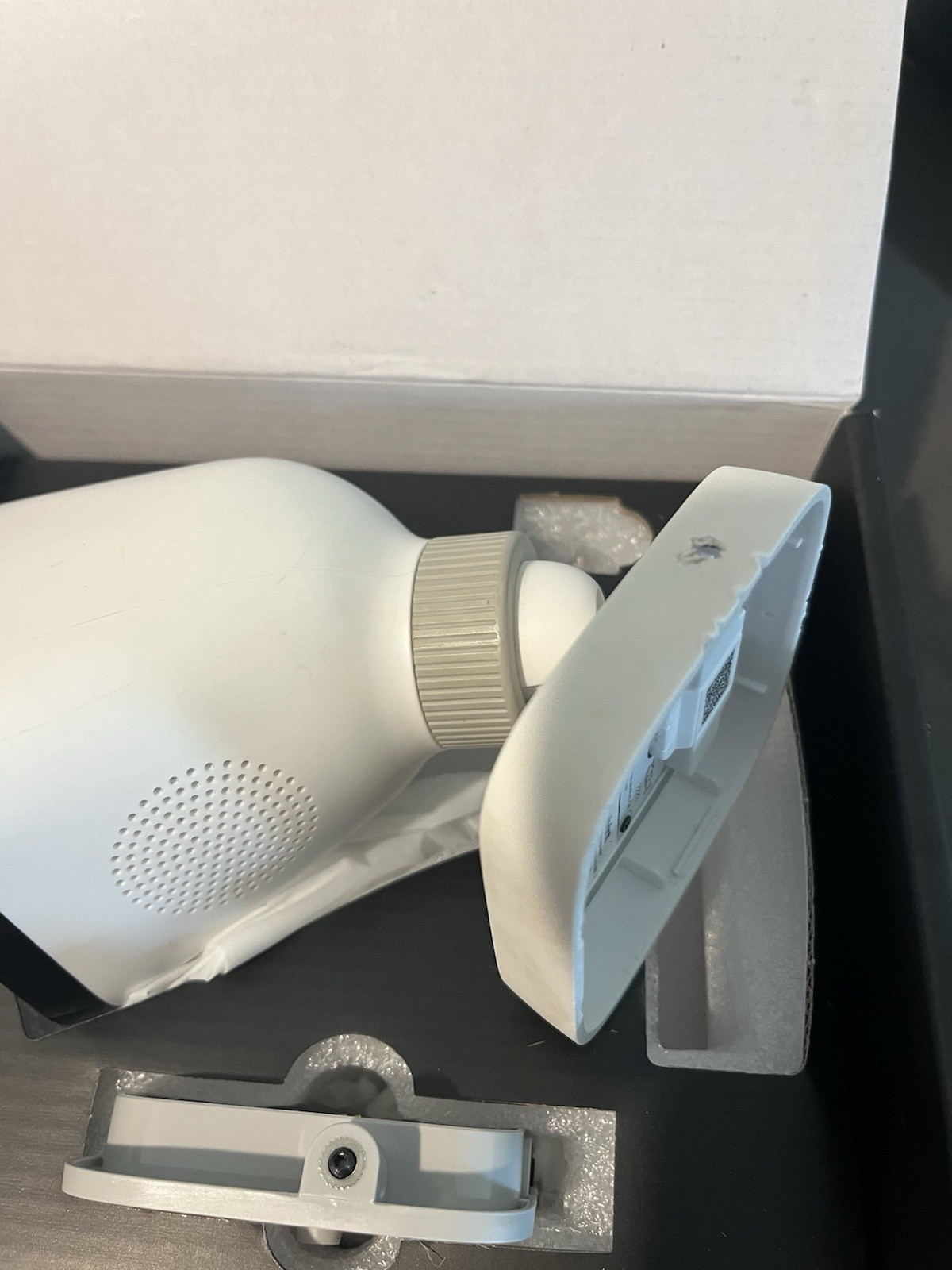 Vivint Outdoor Camera Pro Gen 2 VS-ODC350-WHT FHD 1080p Cube-White