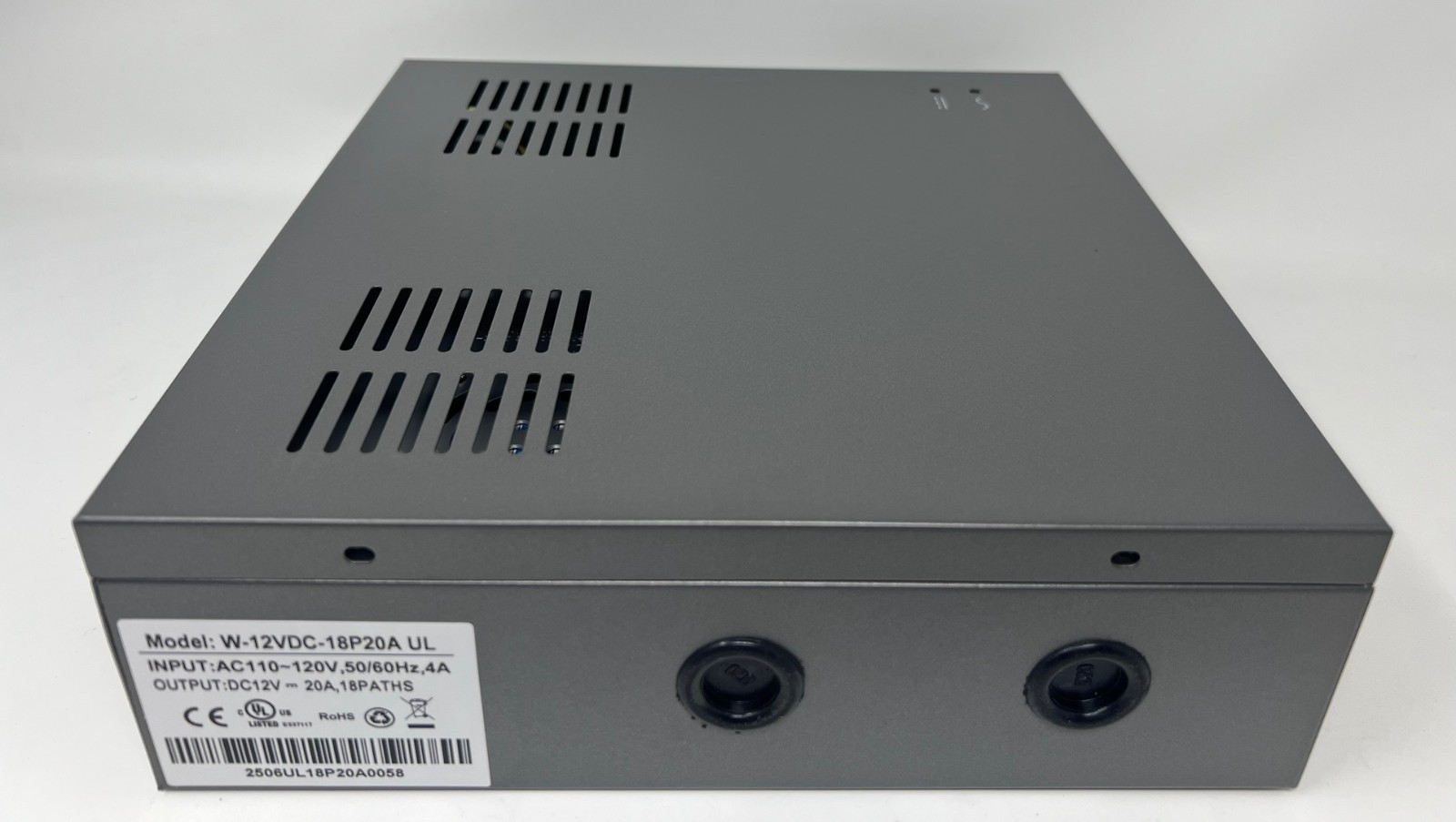 18-Port 10 Amp CCTV Power Distribution Box UL Listed, Input 110-220V