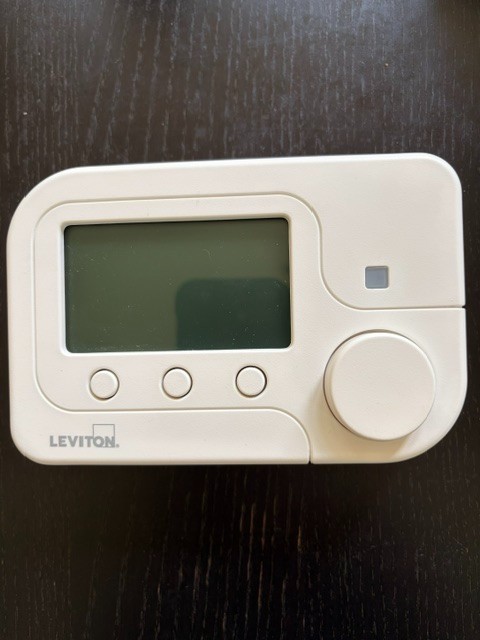 Leviton RC 2000 (Omnistat-2) Communicating Thermostat White
