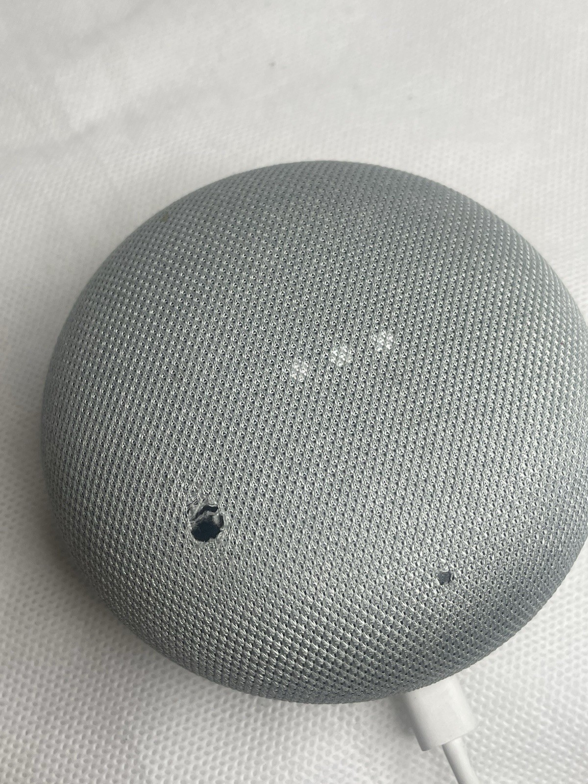 Google Home Mini H0A Wireless Bluetooth Assistant Smart Speaker Original Tested