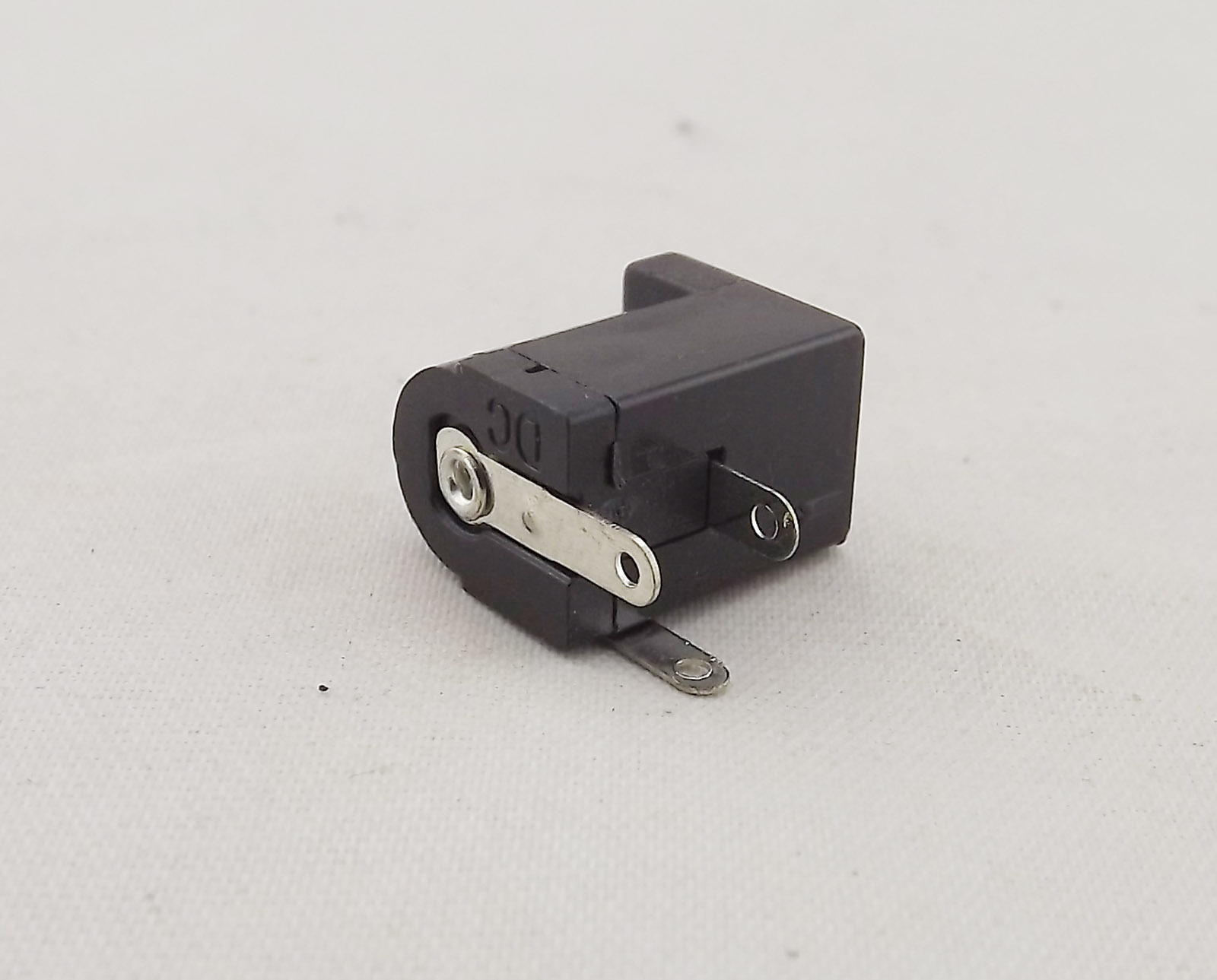 2x Connector 5.5x 2.1mm Female DC Power Supply 3 Pin Barrel-Type PCB Panel Mount
