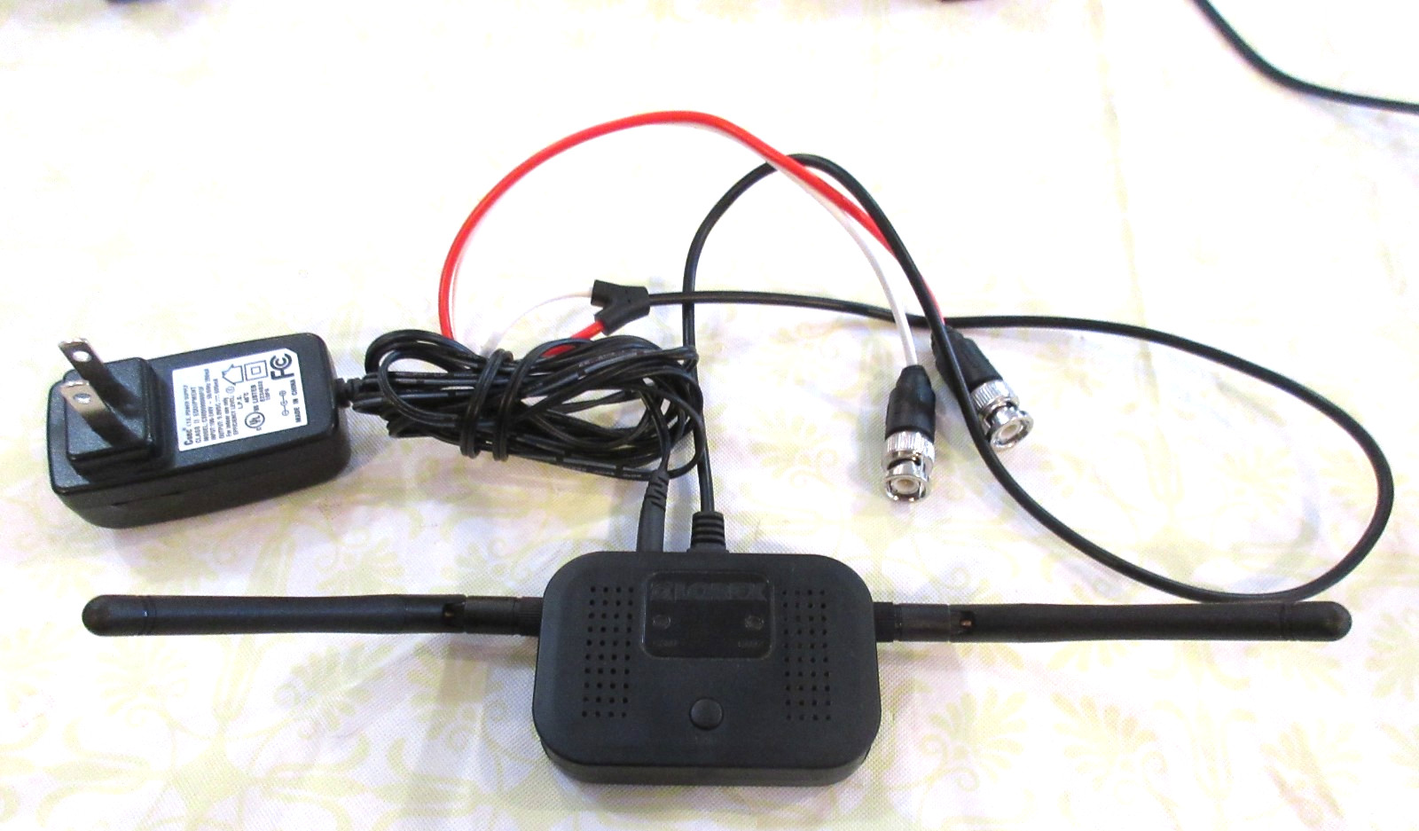 LOREX Wireless 2 Channel MPEG4 Receiver WL2232 w/ Power Supply