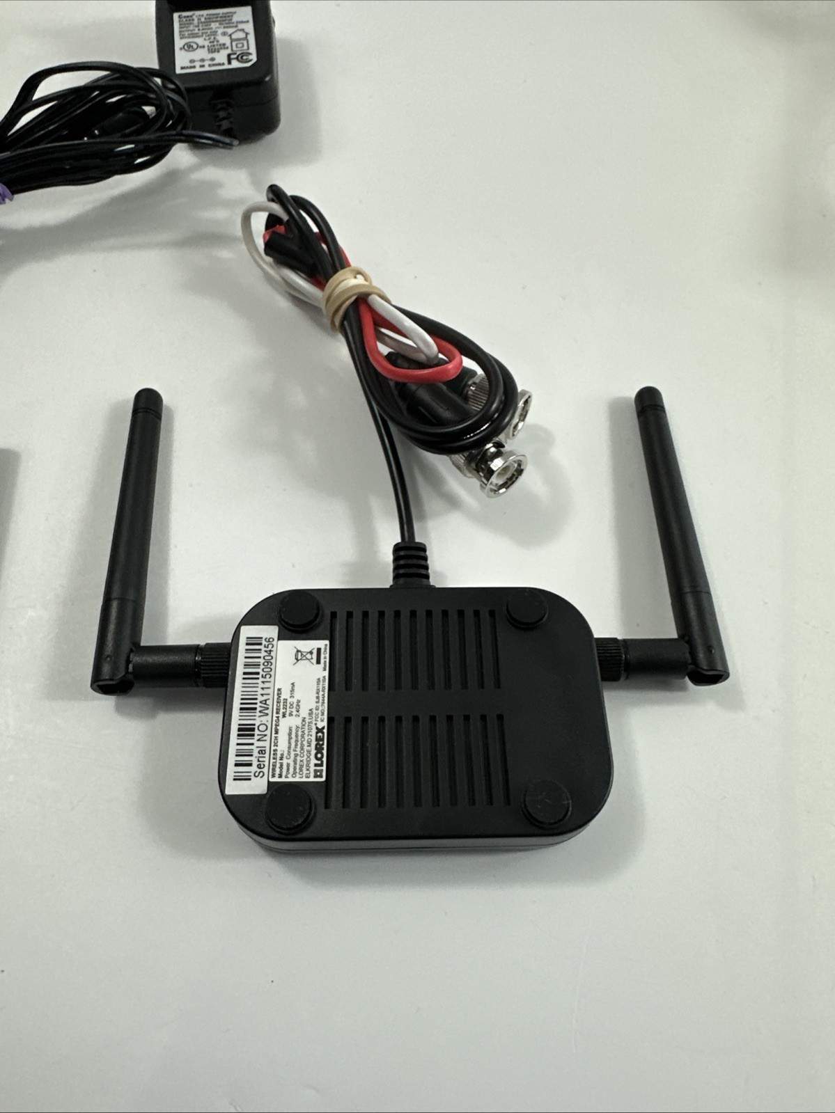 Lorex WL2232 Wireless 2 Channel Mpeg4 Receiver, 2 Pieces w/Cables and Adapters