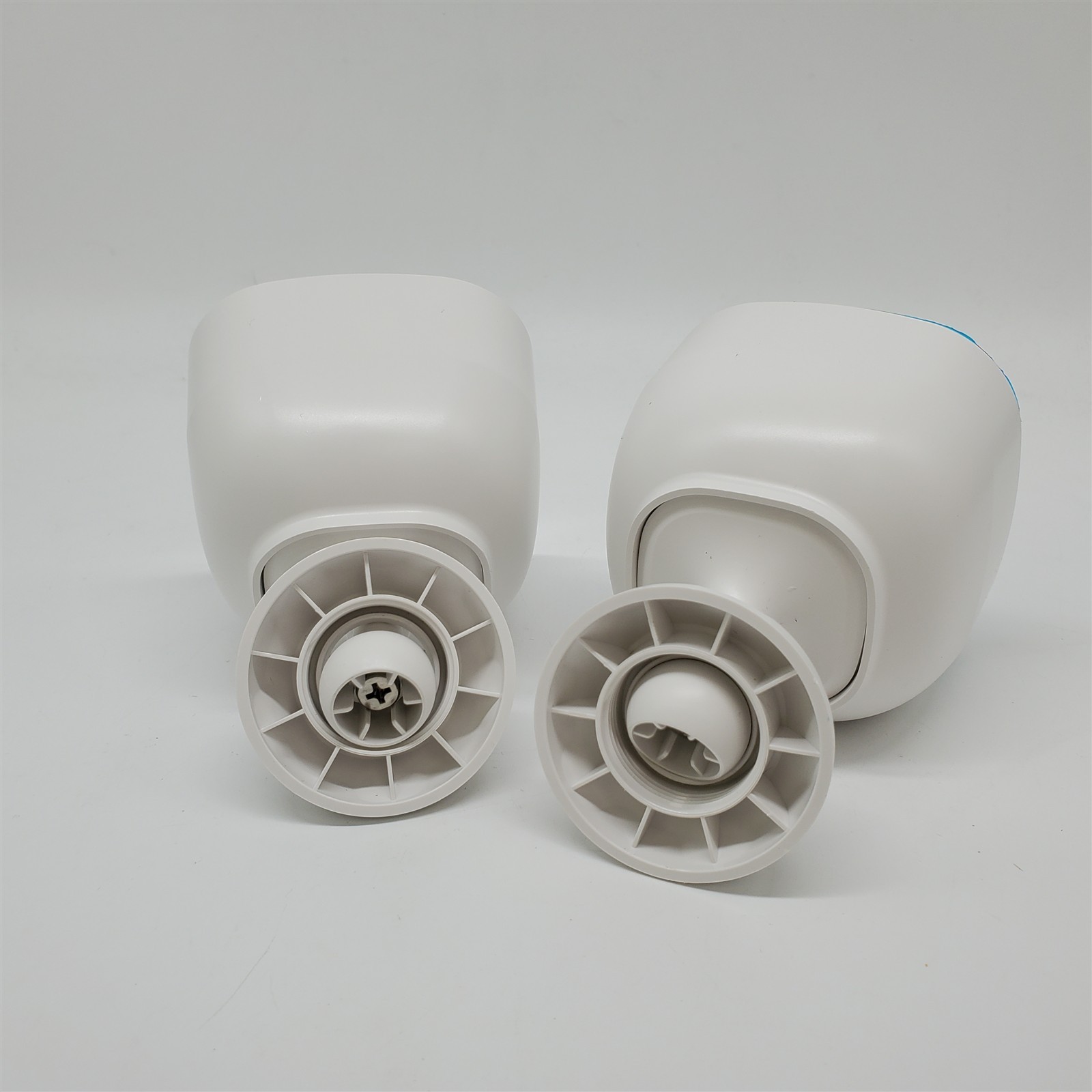 Chamberlain myQ Outdoor Battery Camera | 2K, Color Night Vision, White, 2 Pack