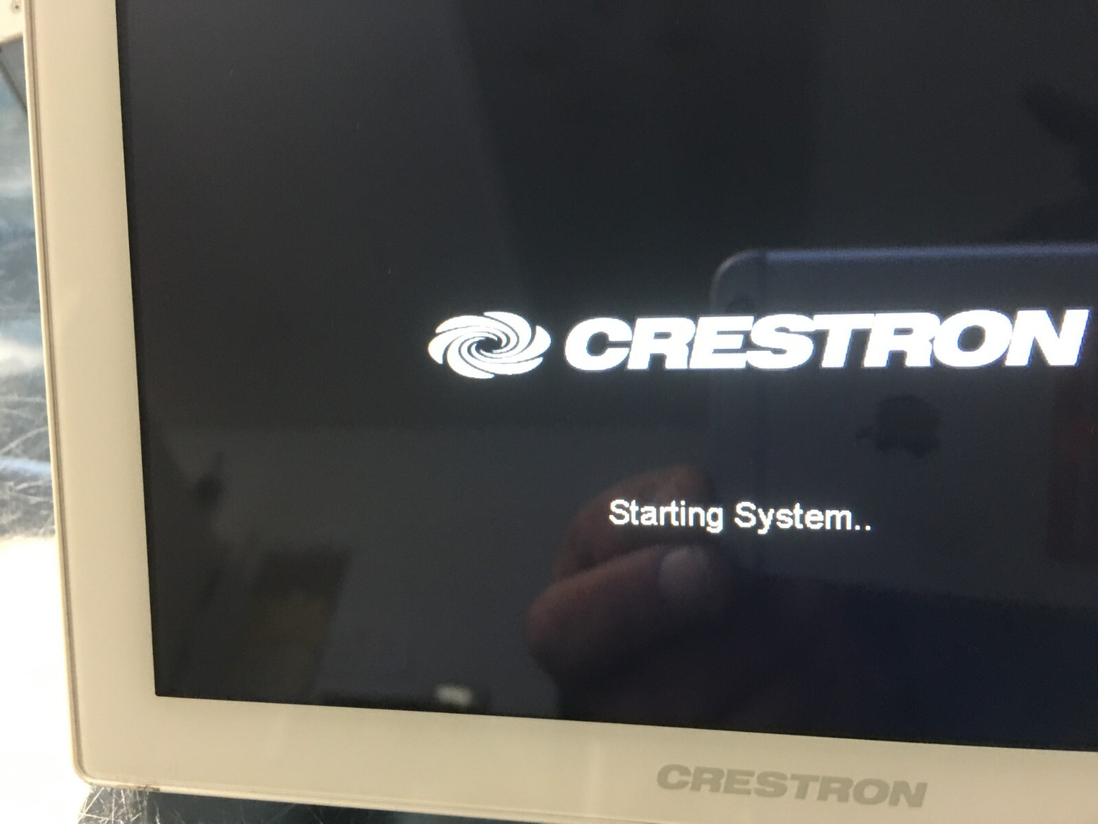 Crestron TSW-750-W-S Touchscreen Embedded 7″ P/N 6505655 w/wall mount