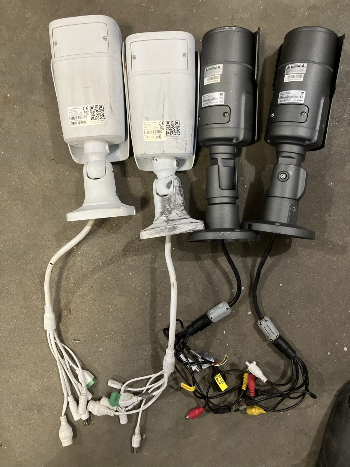 Speco Technologies O4B7M / O8FB7M Used Security Camera Lot Of 2 Each