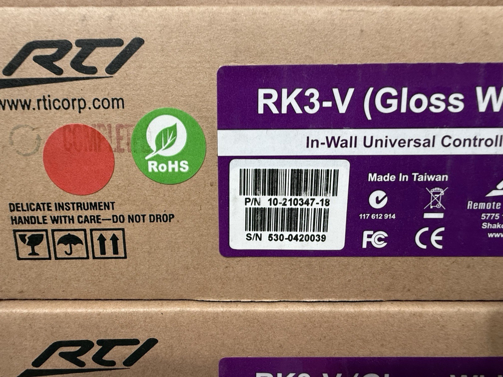RTi RK3-V RKV3 In Wall Universal Touchscreen Controller Gloss White (PRICE FOR 1