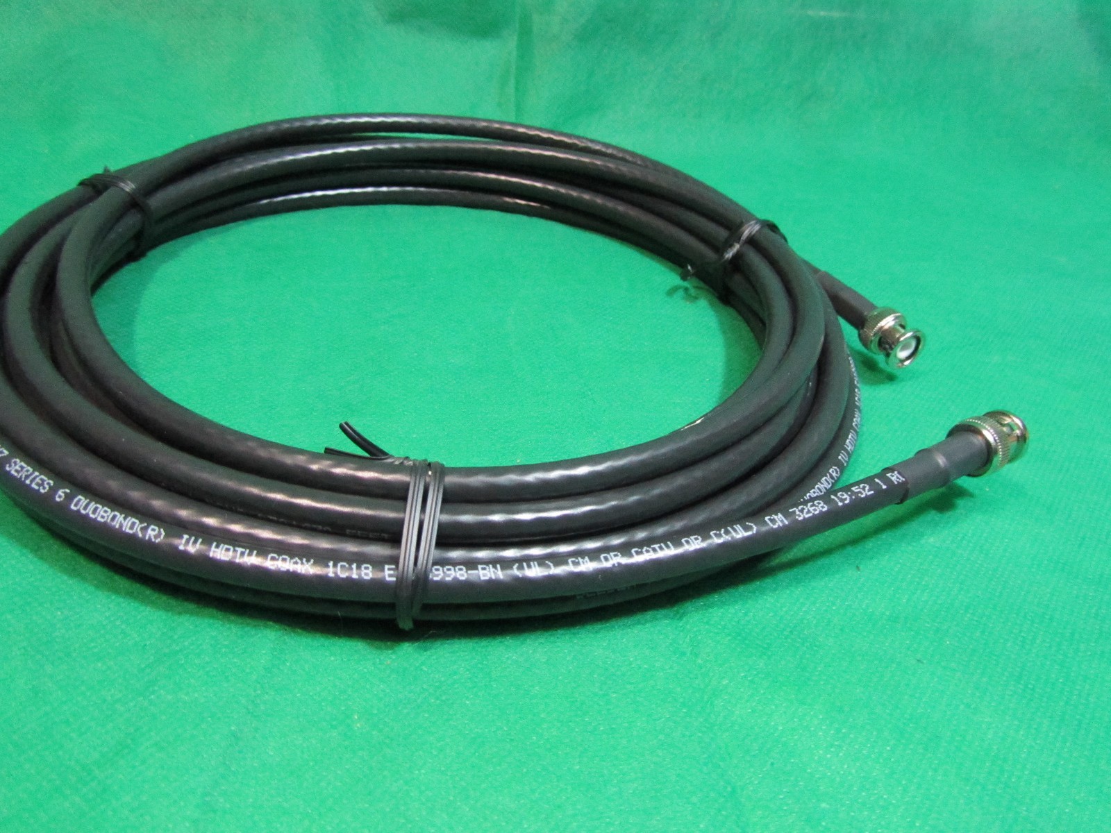 Belden 75 Ohms TRUE RG6 High Resolution CCTV BNC to BNC Black Cable, 15 Ft.