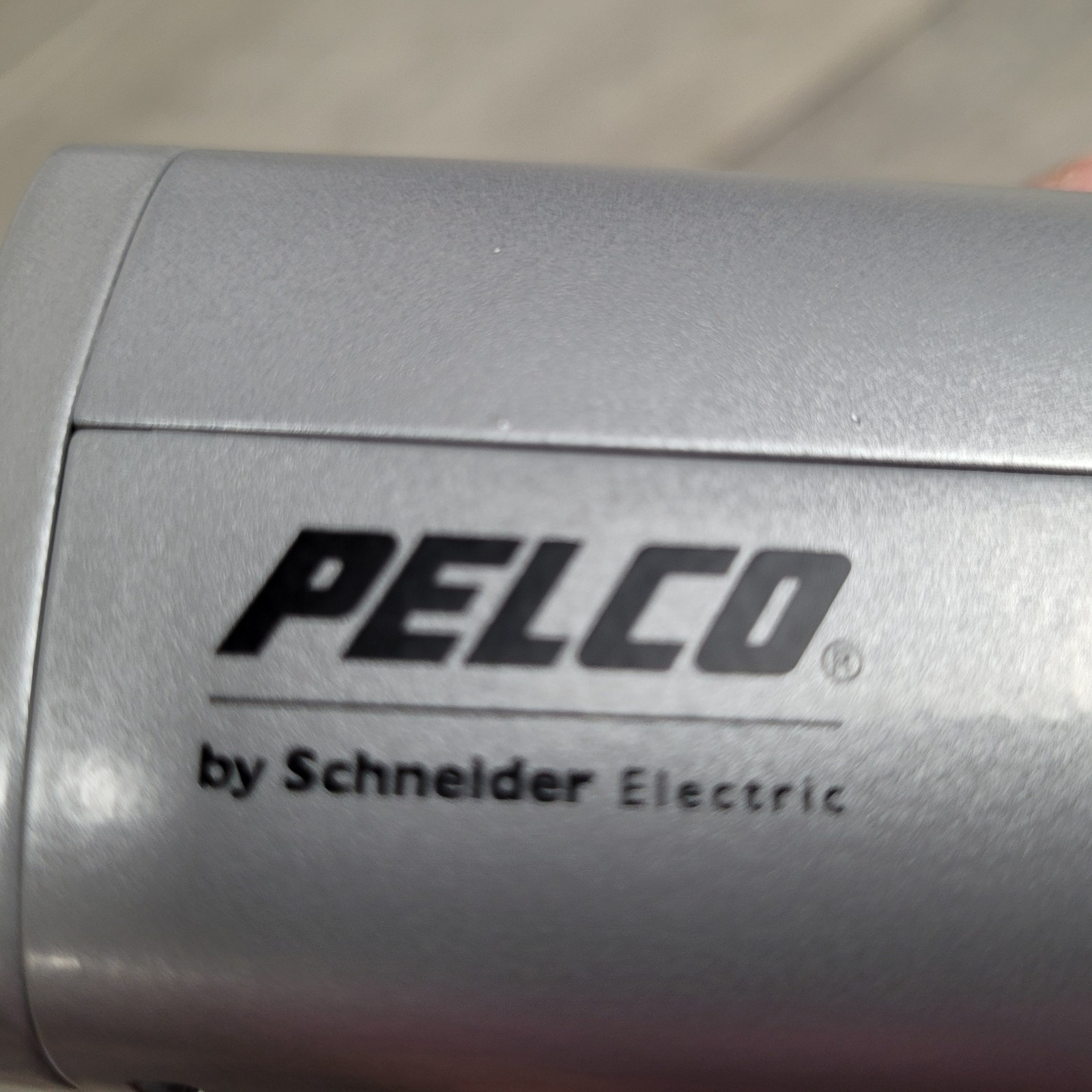 Pelco Sarix IXE Series Box Camera w/SureVision IP SRX E CAM 1MP Ver 2.1/2.0 NEW