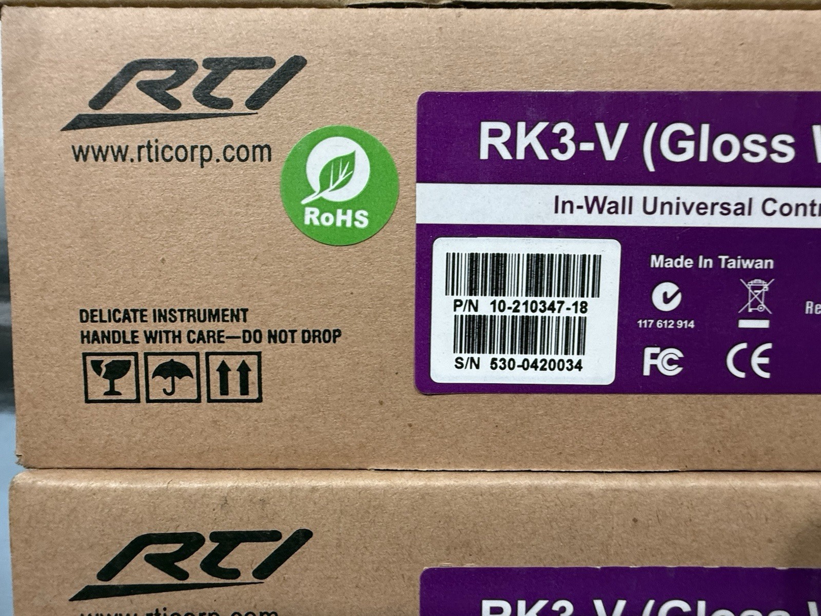 RTi RK3-V RKV3 In Wall Universal Touchscreen Controller Gloss White (PRICE FOR 1