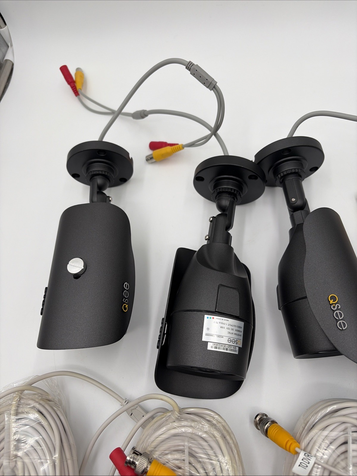 Q-See QM6006B Bronze Bullet Color Security Cameras, 4 Cameras w/cables