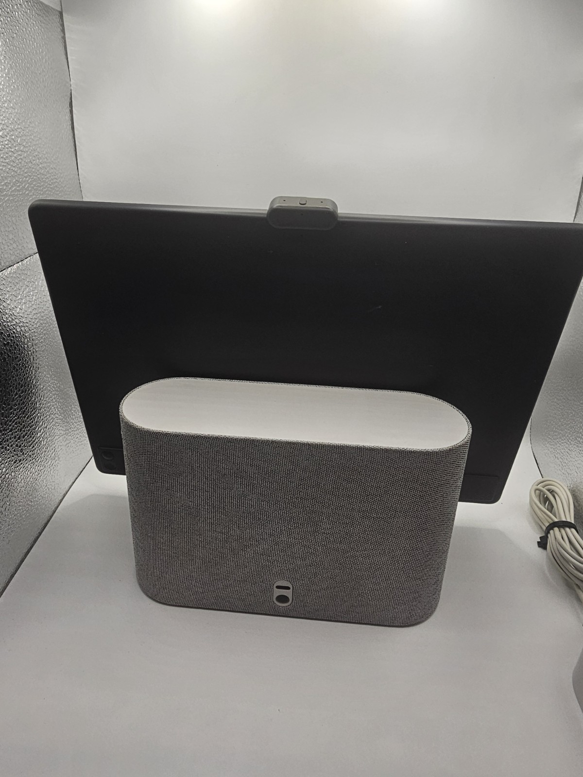 Facebook Meta Portal Plus WT74BL Smart Video Calling 14” Touch Screen Speaker