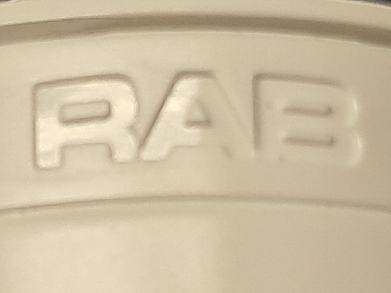 RAB PIR40 PIR Low Voltage Occupancy / Daylight Sensor Screw-In 12V 50/60Hz 39′
