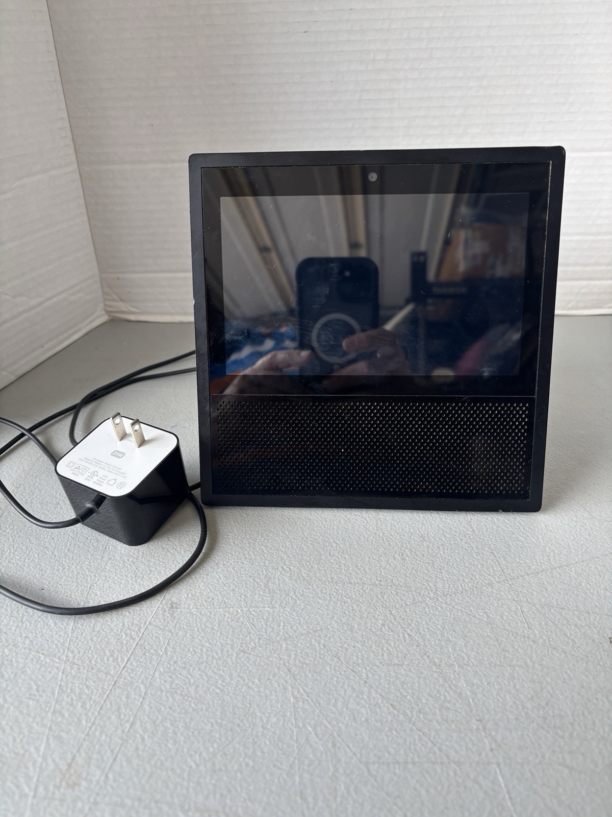 Amazon Echo Show Smart Speaker 1st Generation? Black 7″ Screen