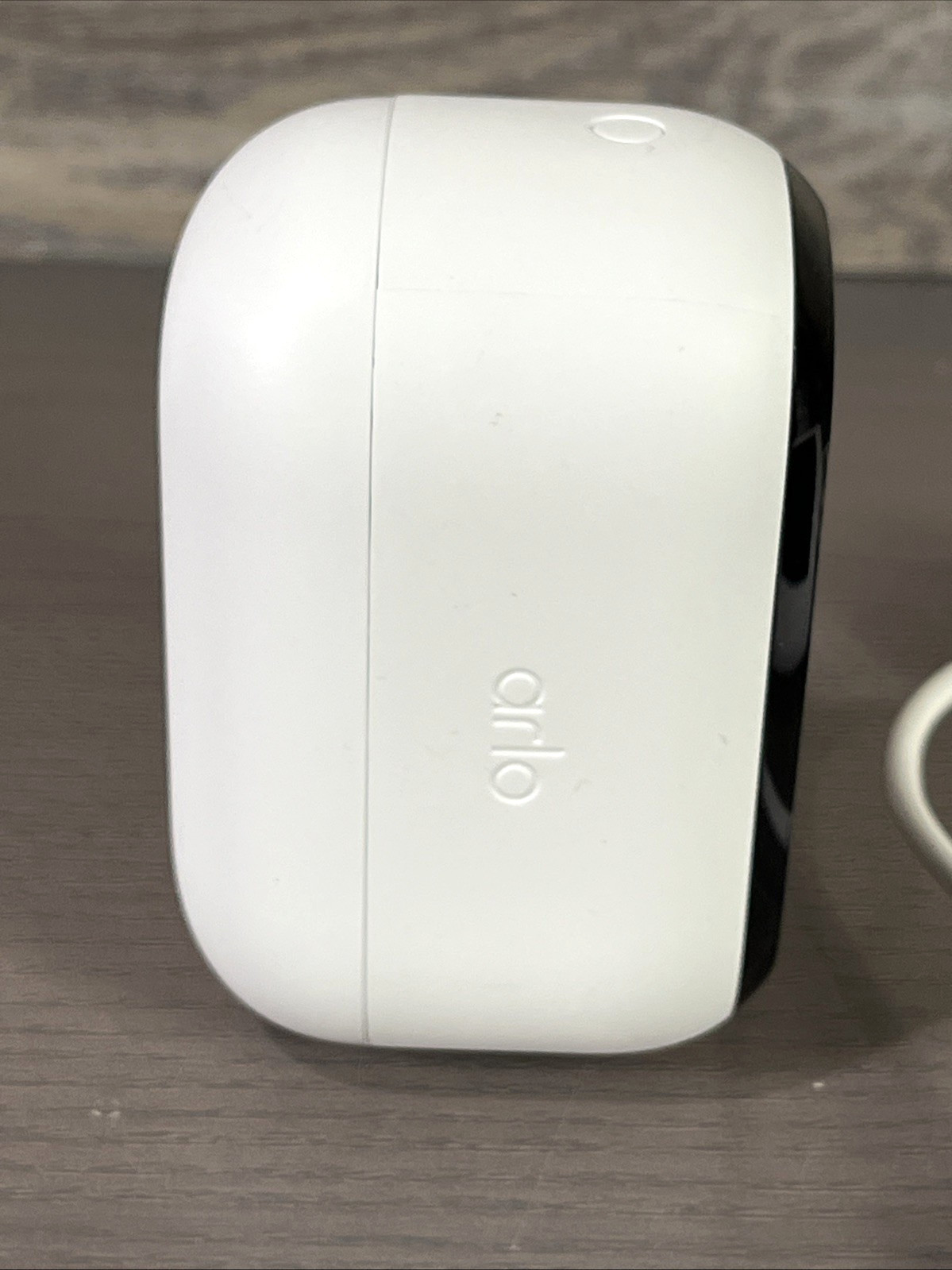 Arlo Essentials Add On 2K SecurityCamera, VMC3050, w/Solar Panel VMA6600