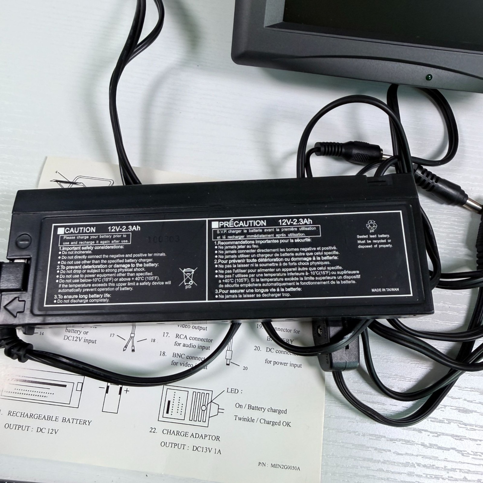 EverFocus EN220 LCD Color TFT 5.6″ Test Monitor Kit Carry Case